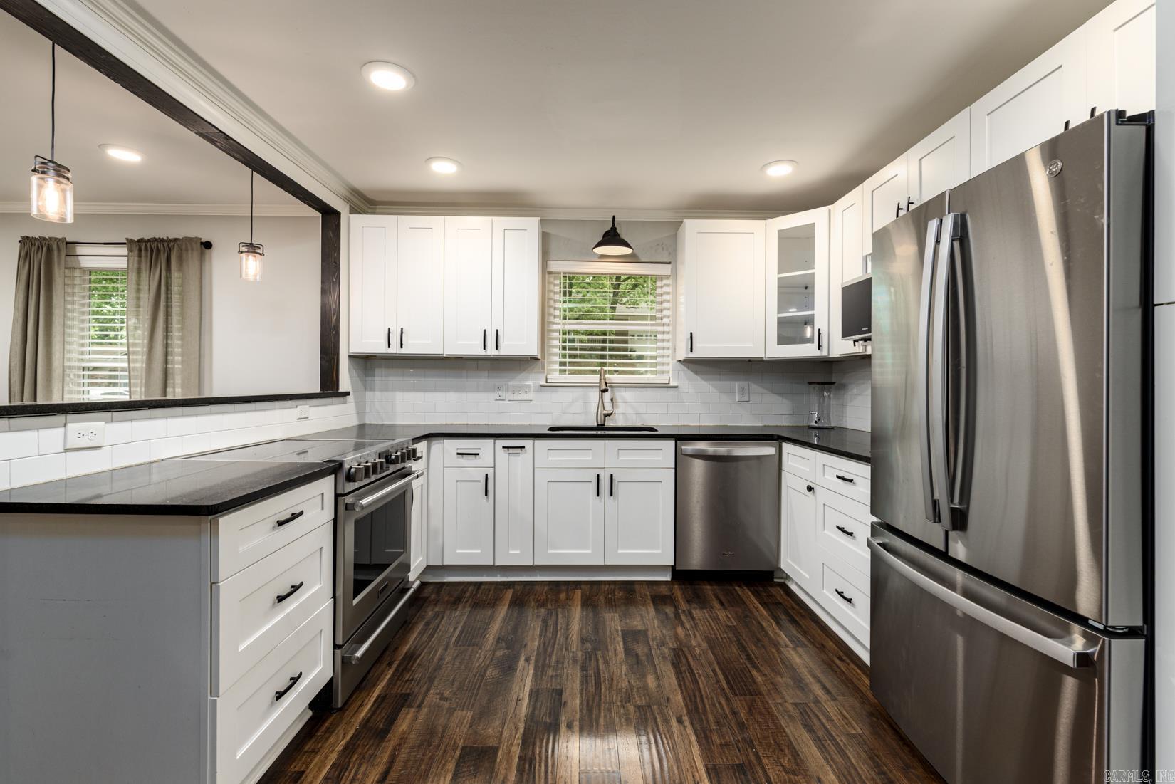 PLEASANT VIEW - Residential