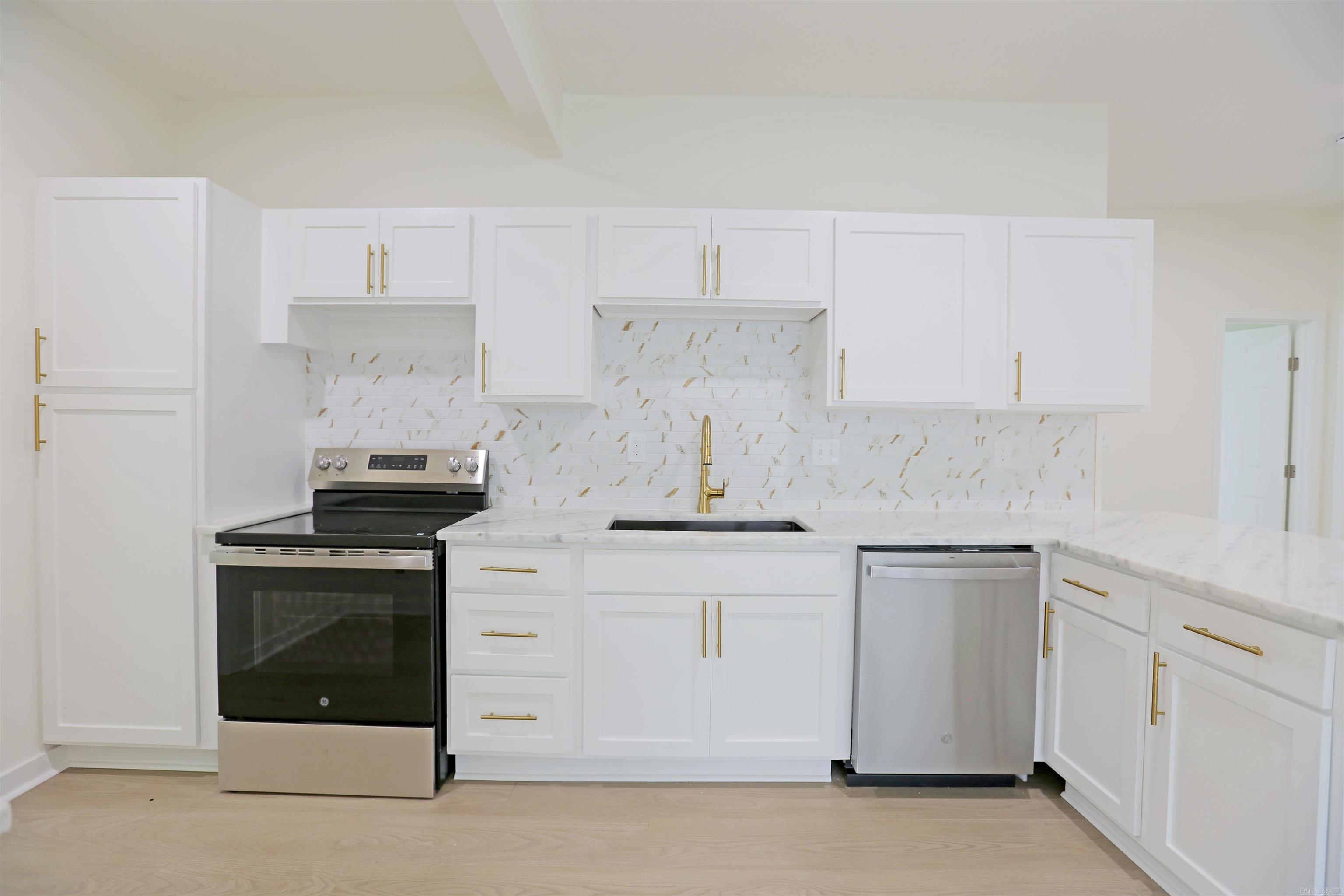 CITY OF LR L15 - Residential
