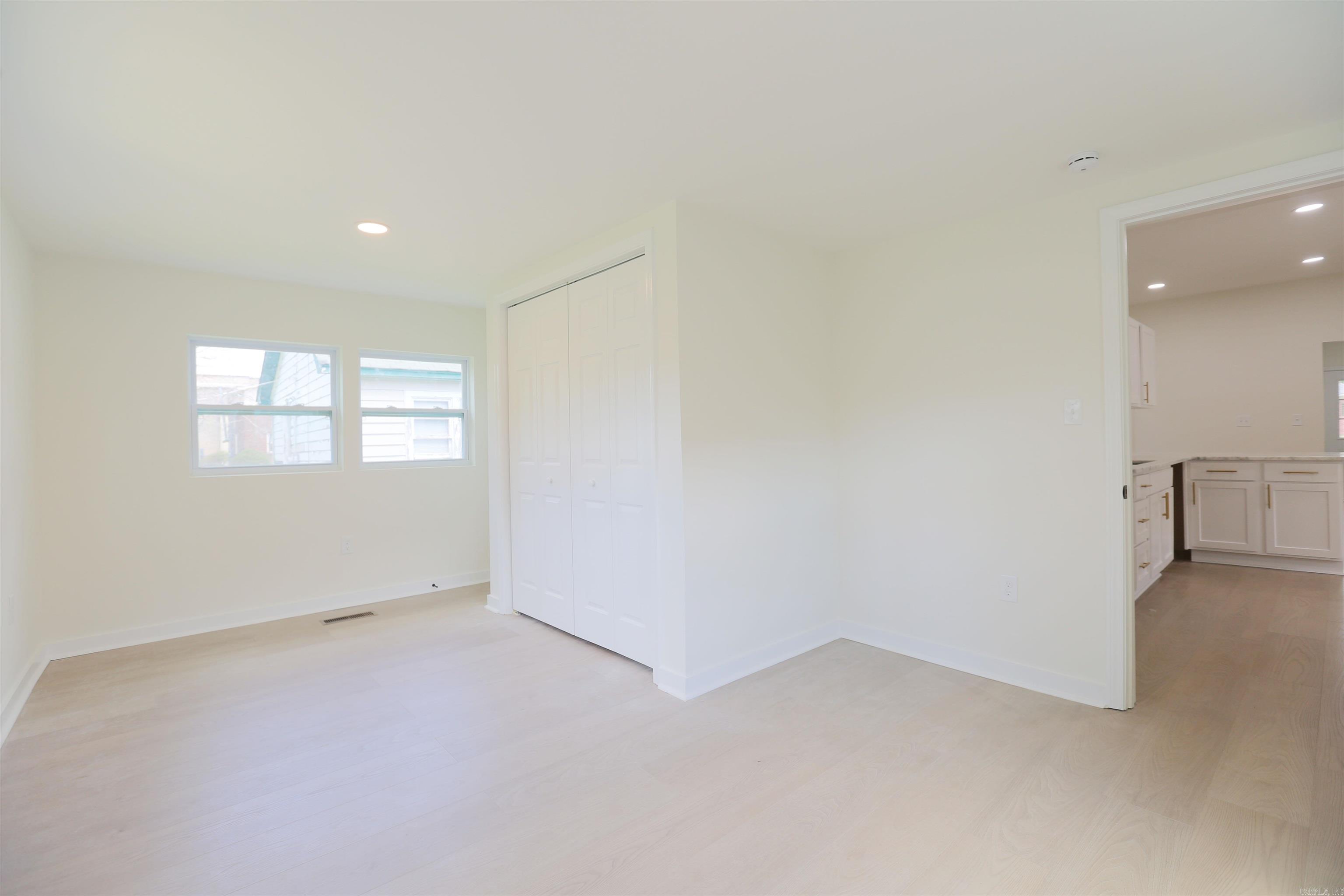 CITY OF LR L15 - Residential