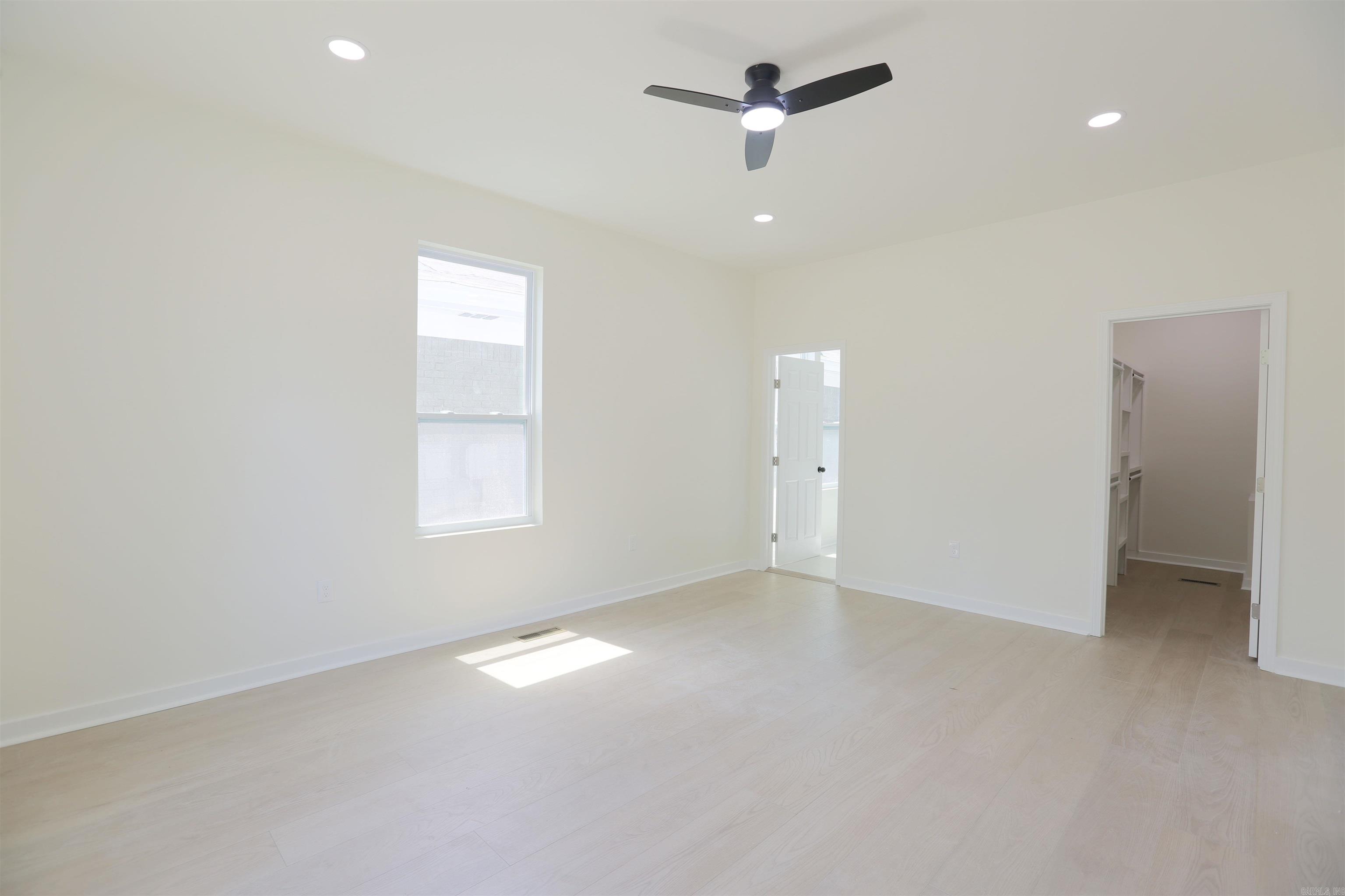 CITY OF LR L15 - Residential