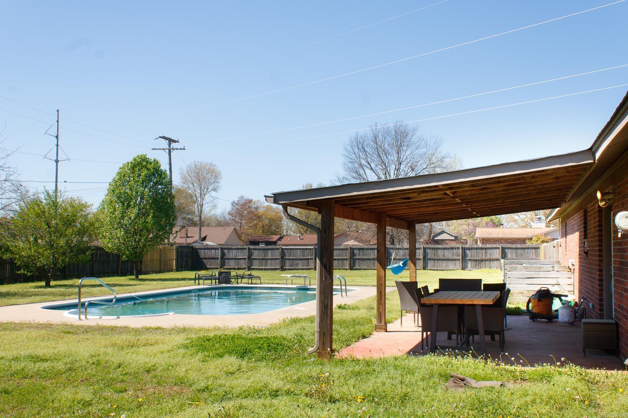 Pennys Mcccken - Residential