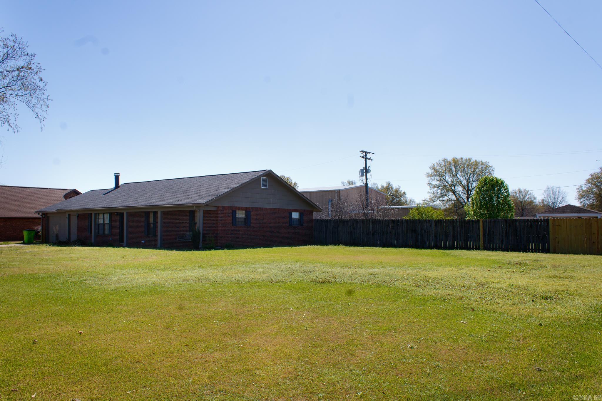 Pennys Mcccken - Residential