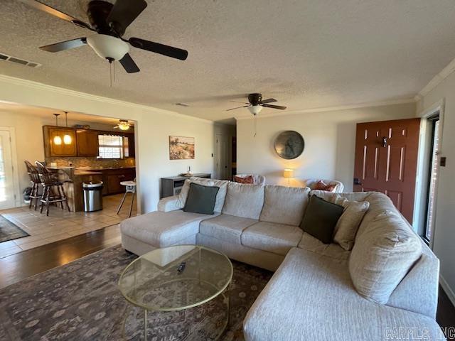 Pennys Mcccken - Residential