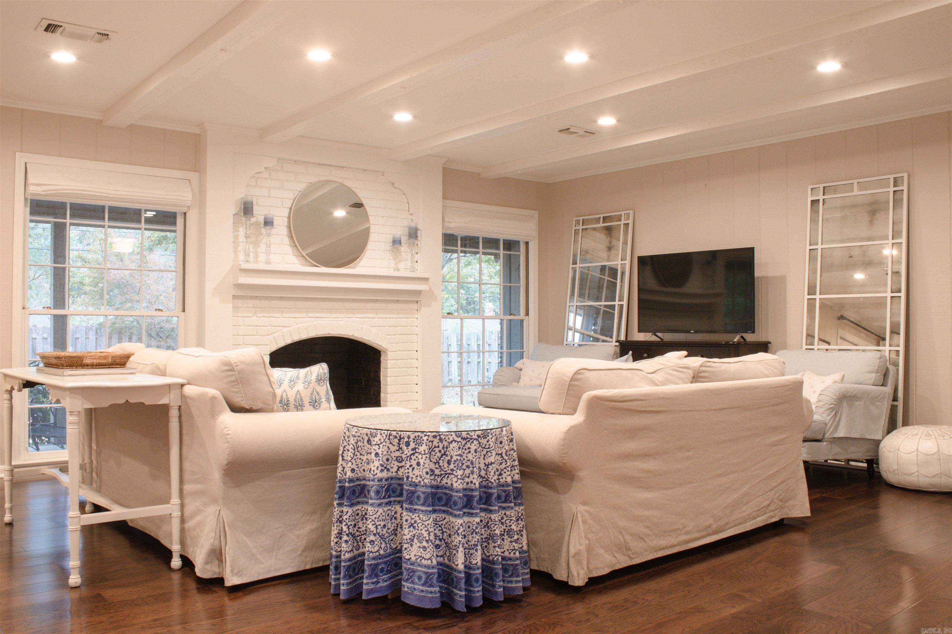 Thompson Heights - Residential