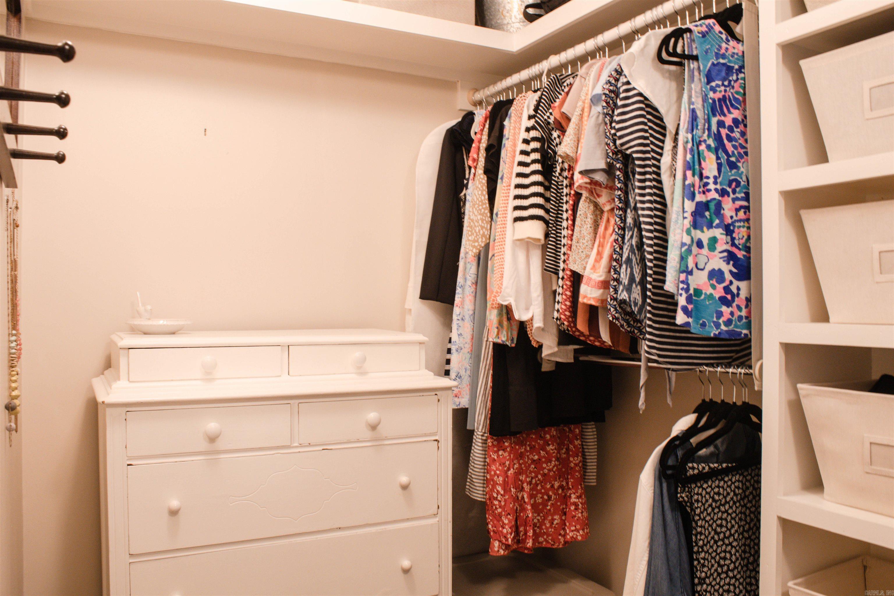 Thompson Heights - Residential