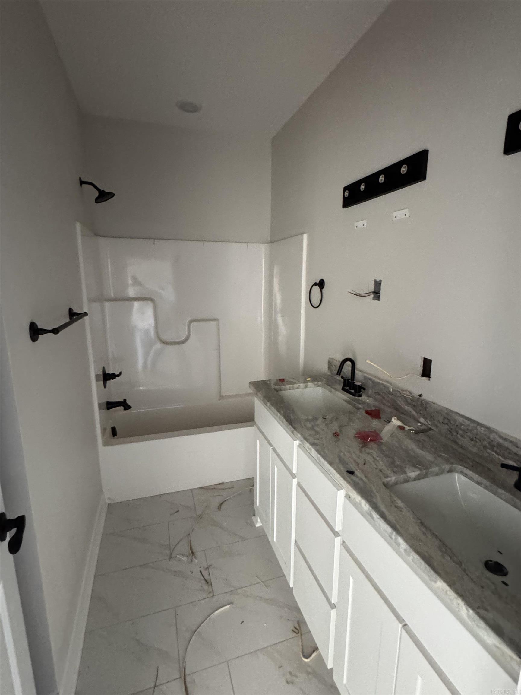 HIDDEN VALLEY ESTATES - Residential