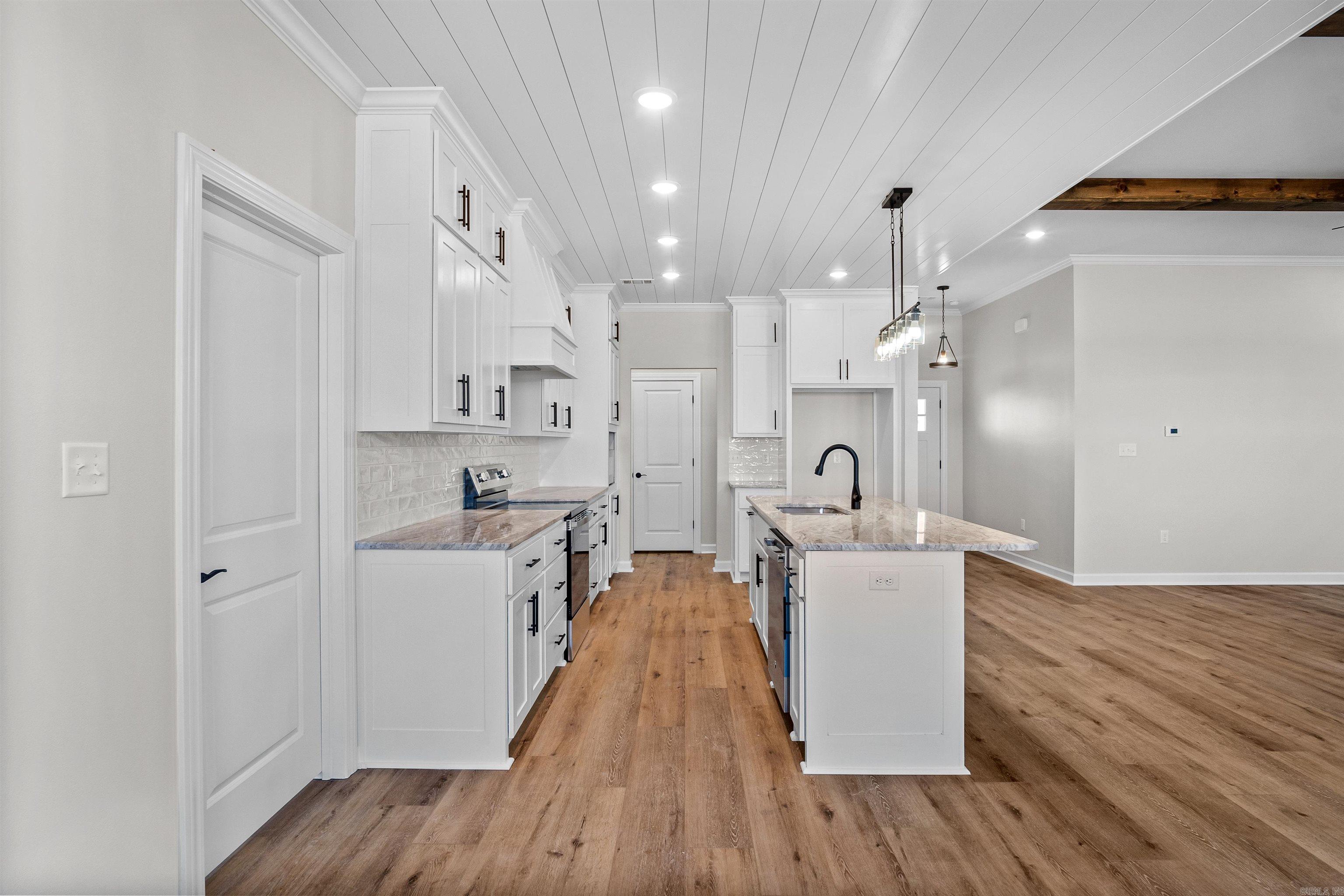 HIDDEN VALLEY ESTATES - Residential