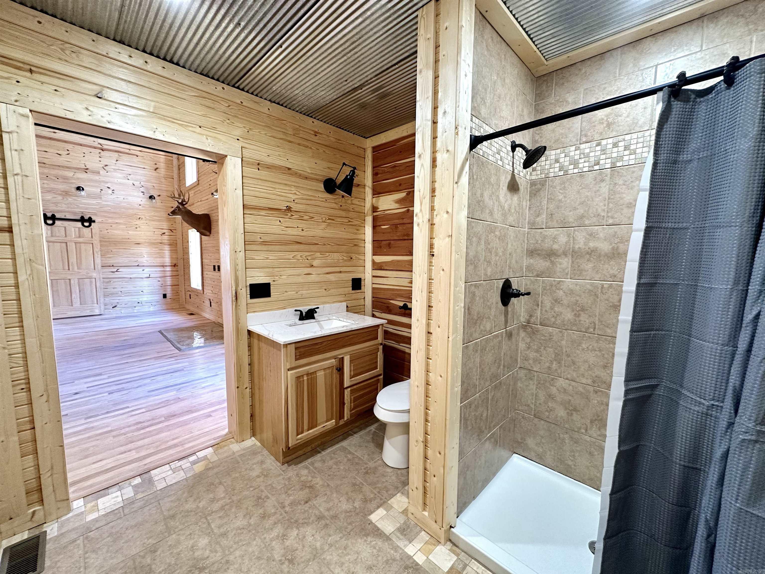 TOP OF THE LAKES EST - Residential