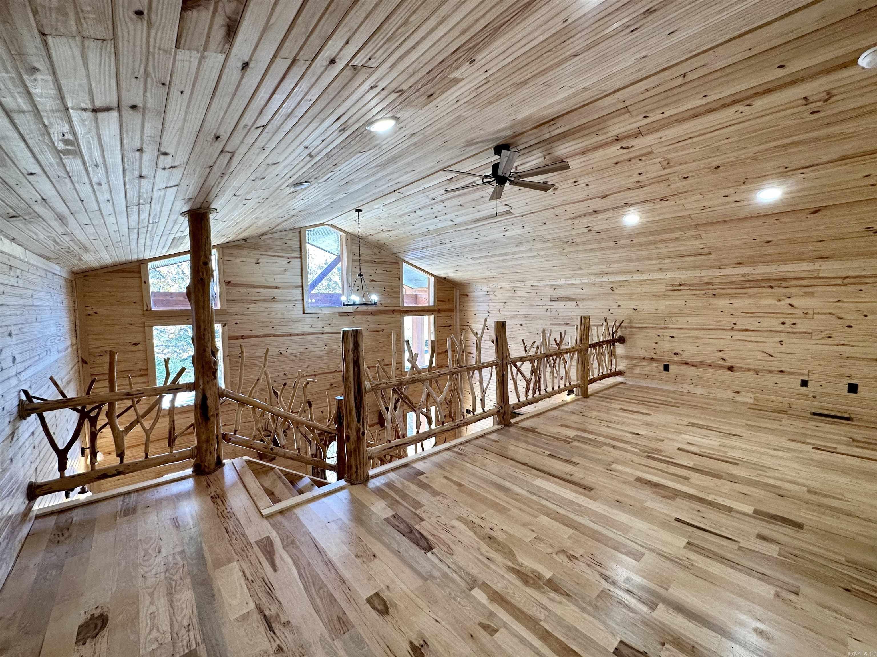 TOP OF THE LAKES EST - Residential