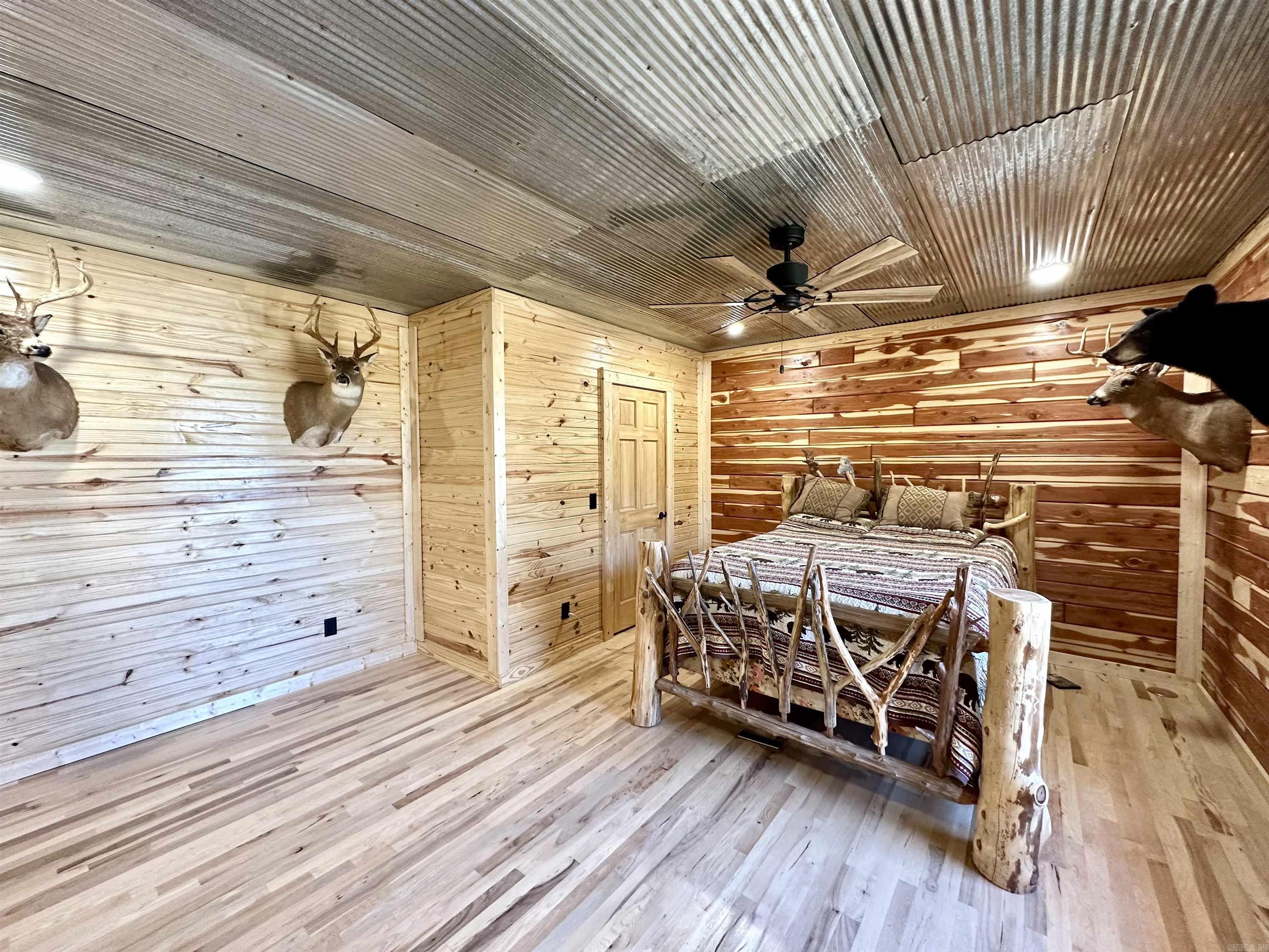 TOP OF THE LAKES EST - Residential