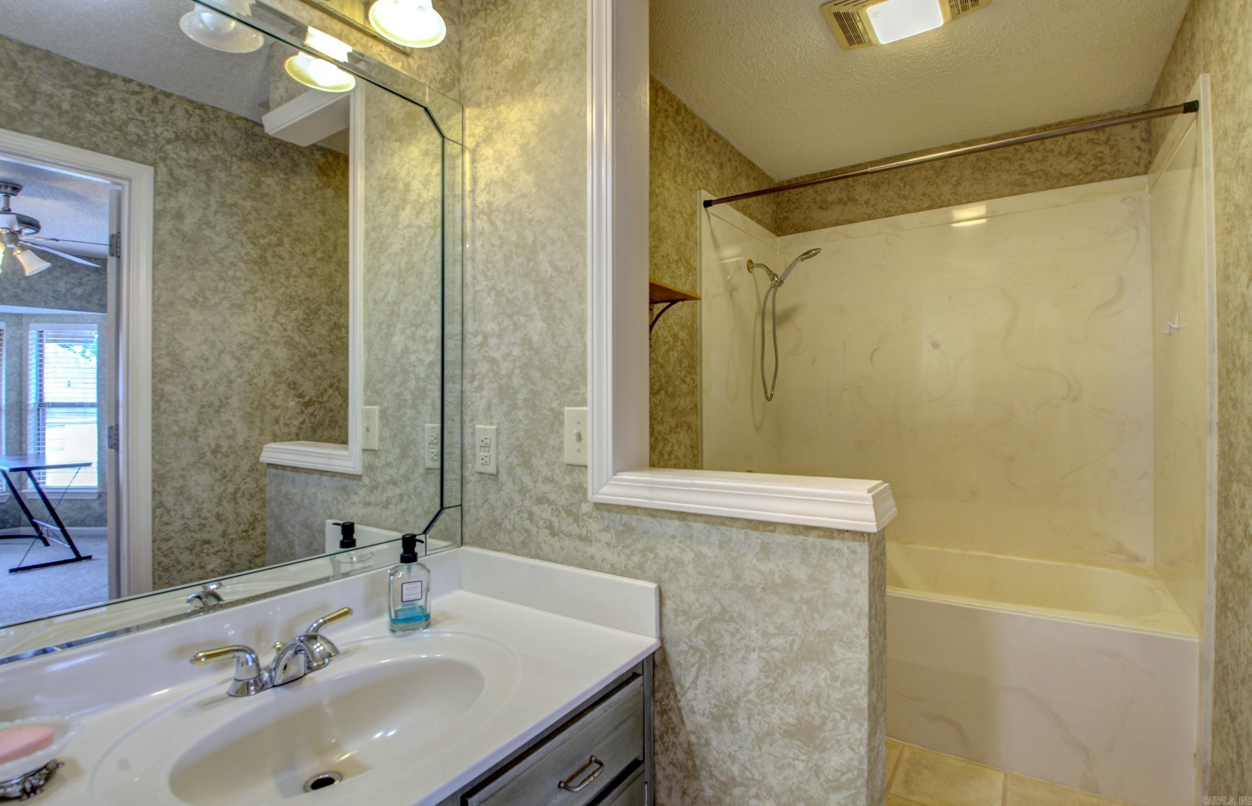 FIRST FAIRWAY ADDN - Residential