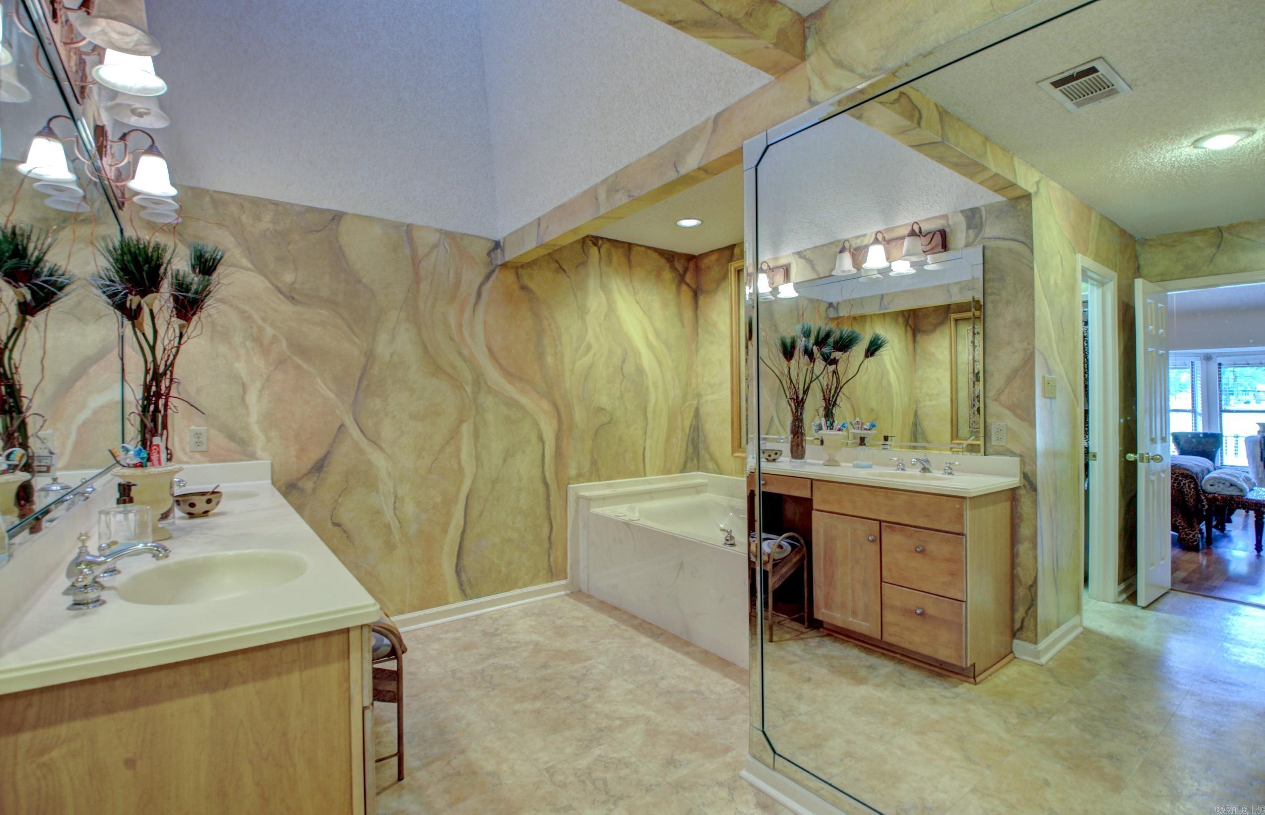 FIRST FAIRWAY ADDN - Residential