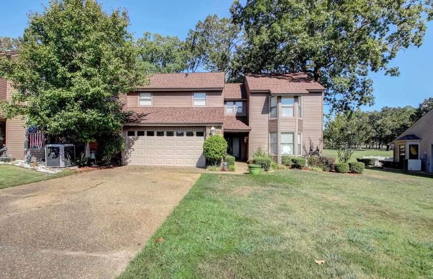 Welcome to this stunning end unit condo/townhome, perfectly situated on Maumelle Country Club with a convenient 2-car garage. Enjoy breathtaking views of the lush fairways and beautifully landscaped hole number 5. Upon entering, you're greeted with a open floor plan, 20' ceilings, large granite island and a kitchen that opens up into the living room. The primary bedroom and bath are conveniently located on the first floor, alongside a guest bedroom with a full bath. The upstairs has 2 spacious bedrooms w/full bath. The back patio is the perfect spot to entertain guests or simply unwind after a long day. This property truly is a golfer’s dream come true. Make your appointment today!