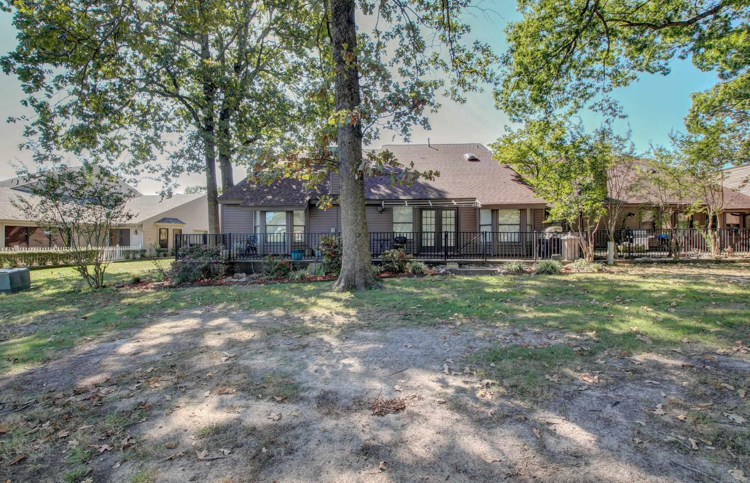 FIRST FAIRWAY ADDN - Residential