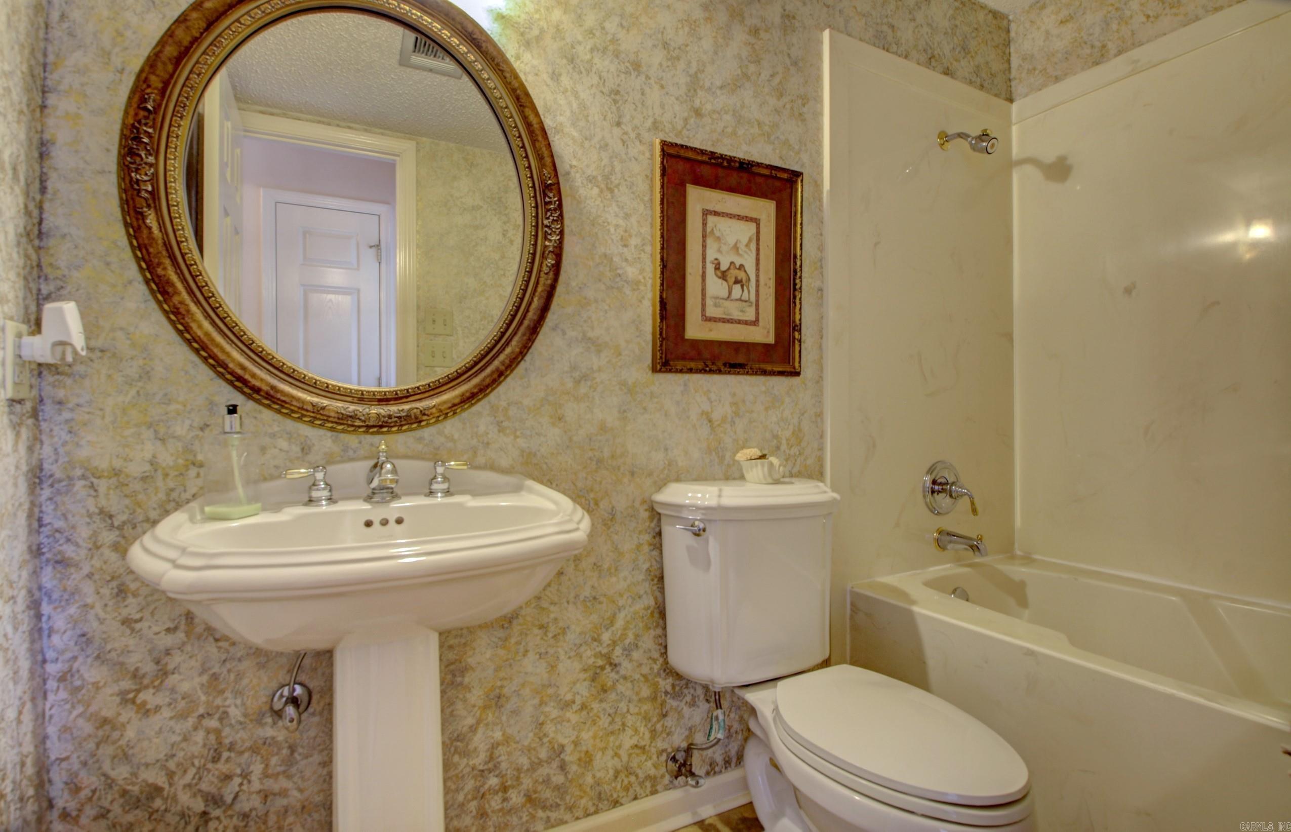 FIRST FAIRWAY ADDN - Residential