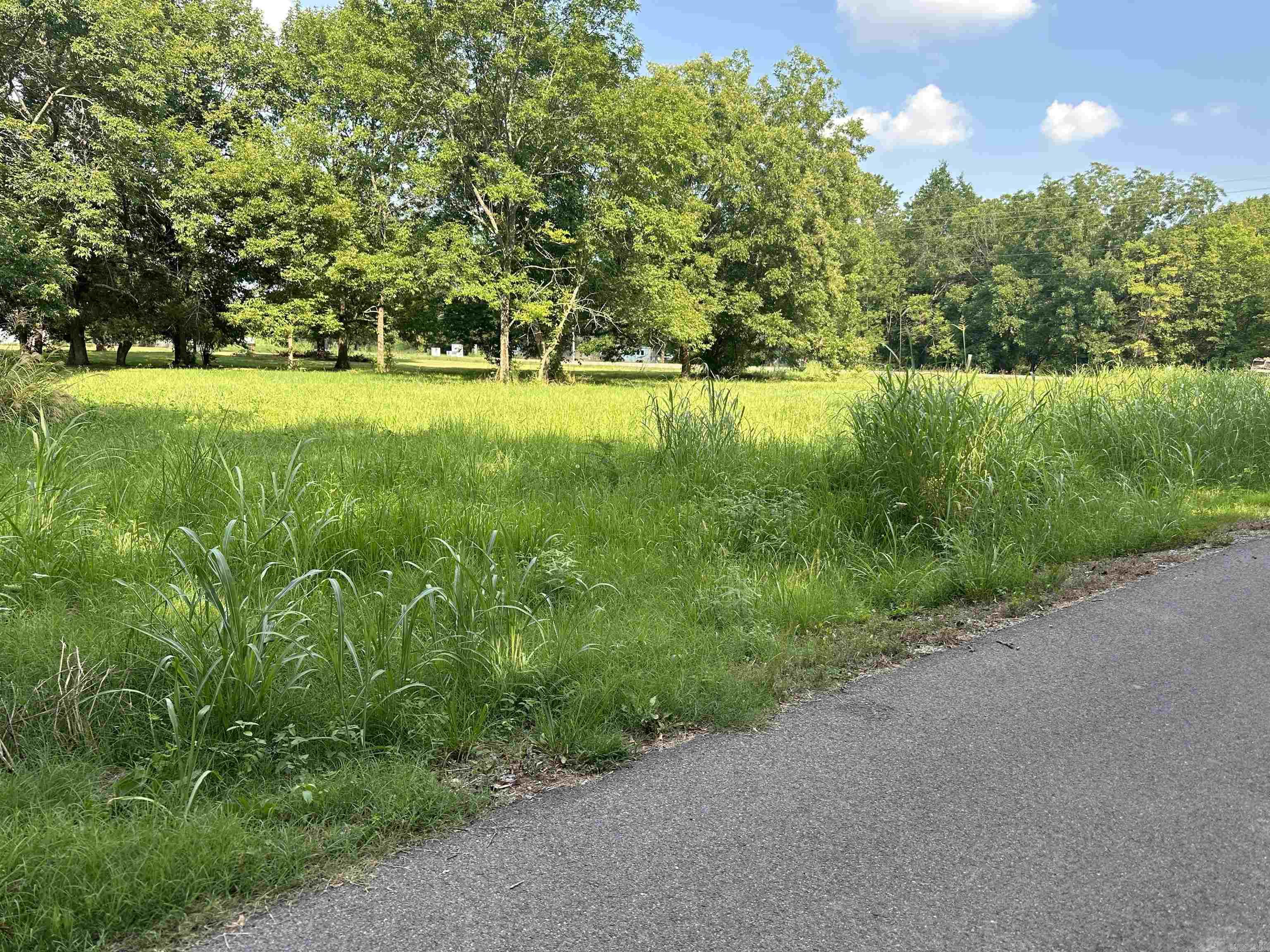 THAXTON SUB-DIVISION - Land