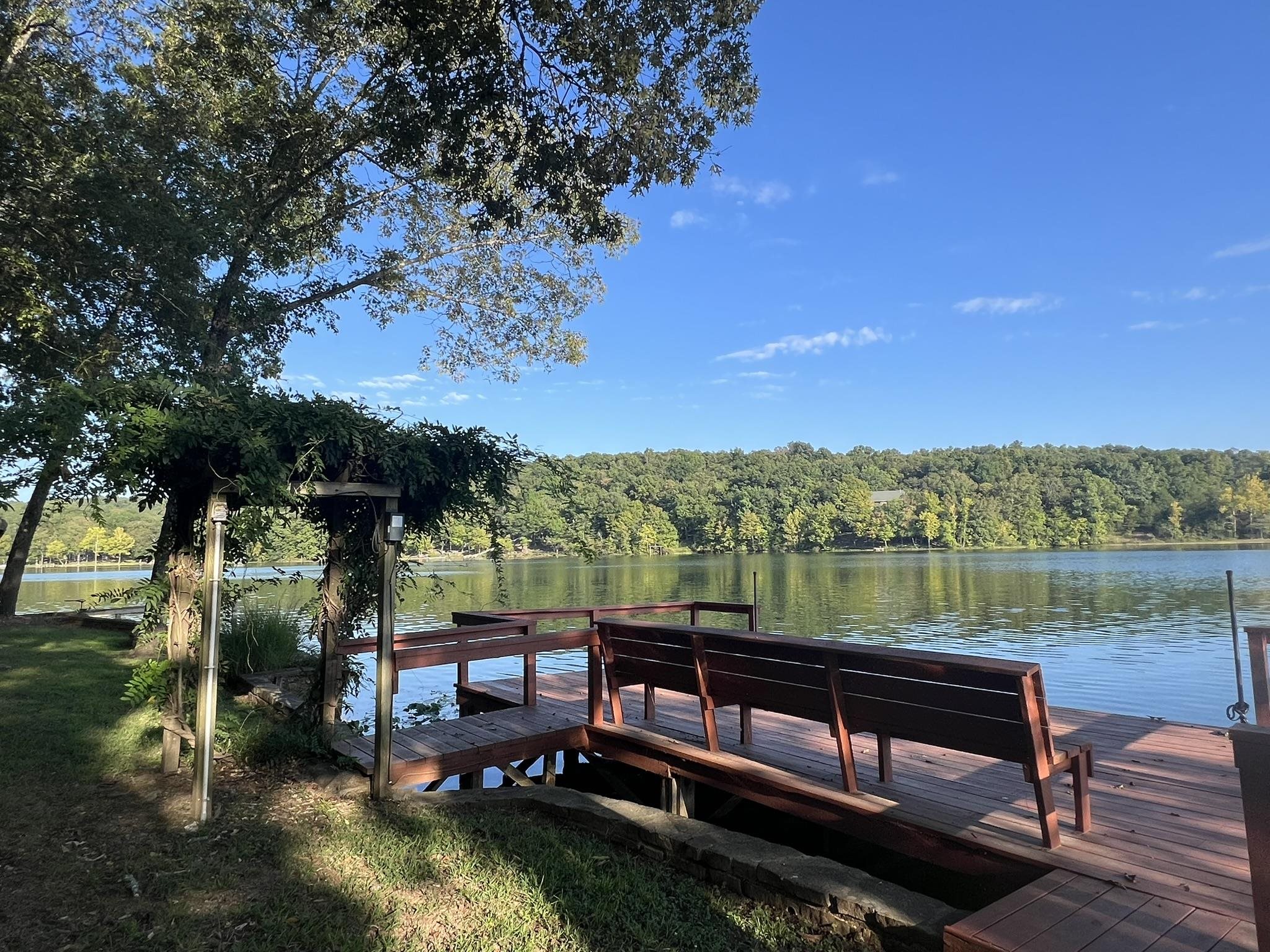 WOODLAND HILLS - Residential