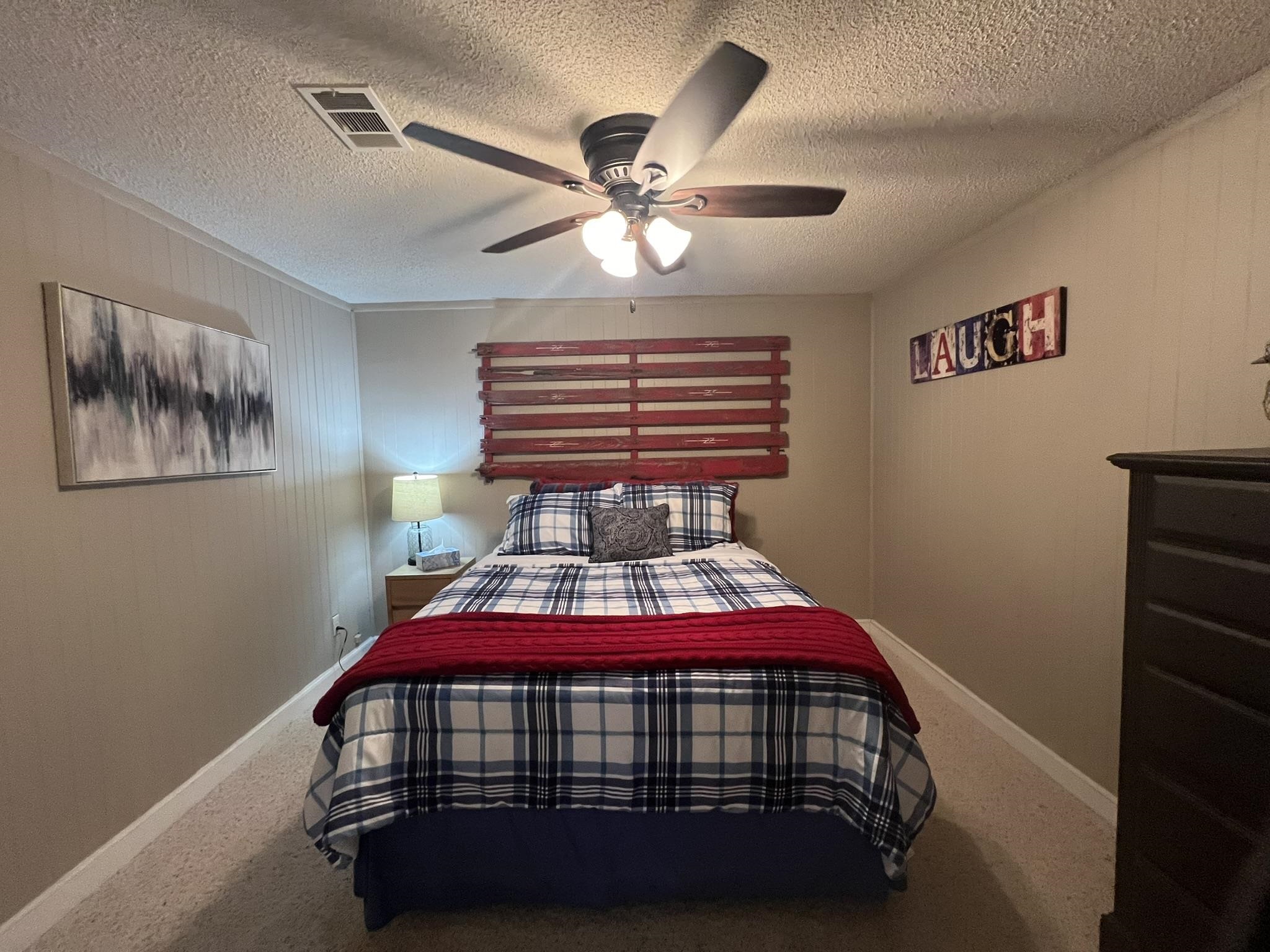 WOODLAND HILLS - Residential