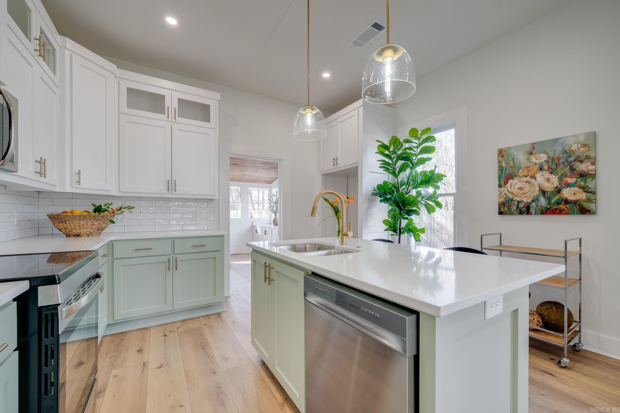 DAVIS & GARVIN - Residential