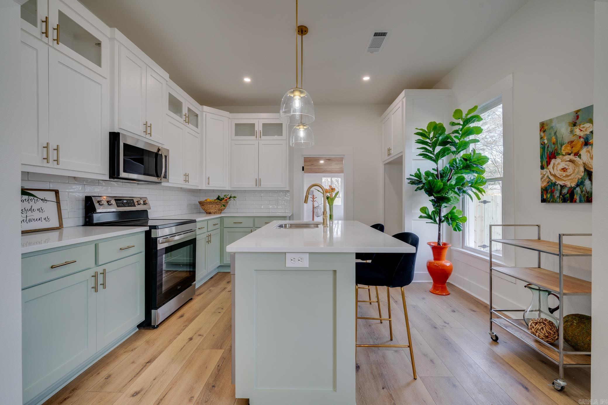 DAVIS & GARVIN - Residential