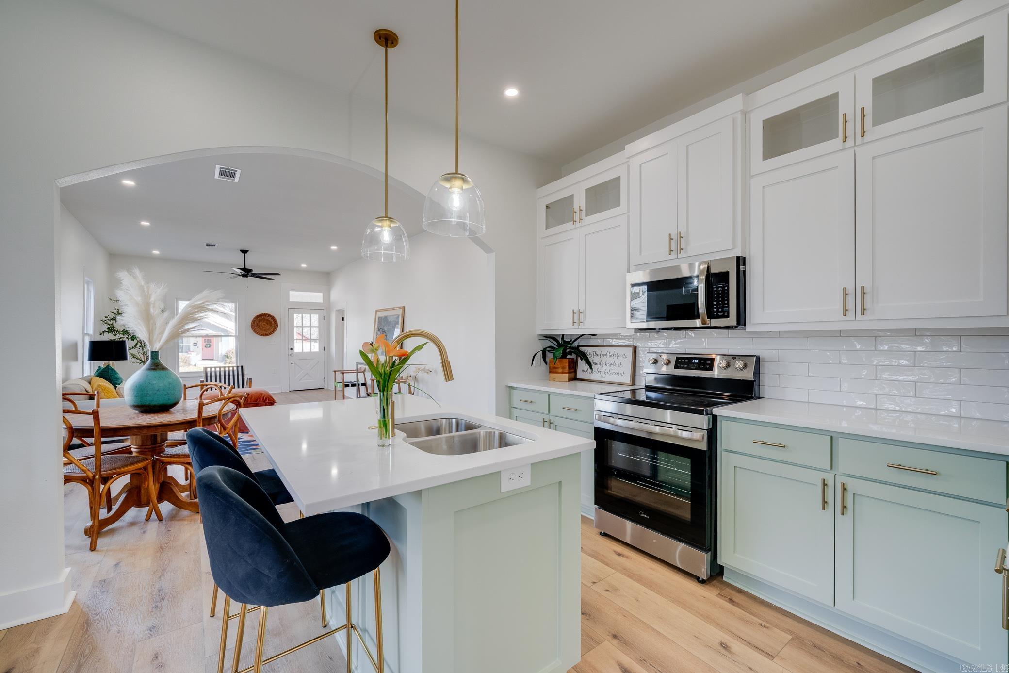 DAVIS & GARVIN - Residential