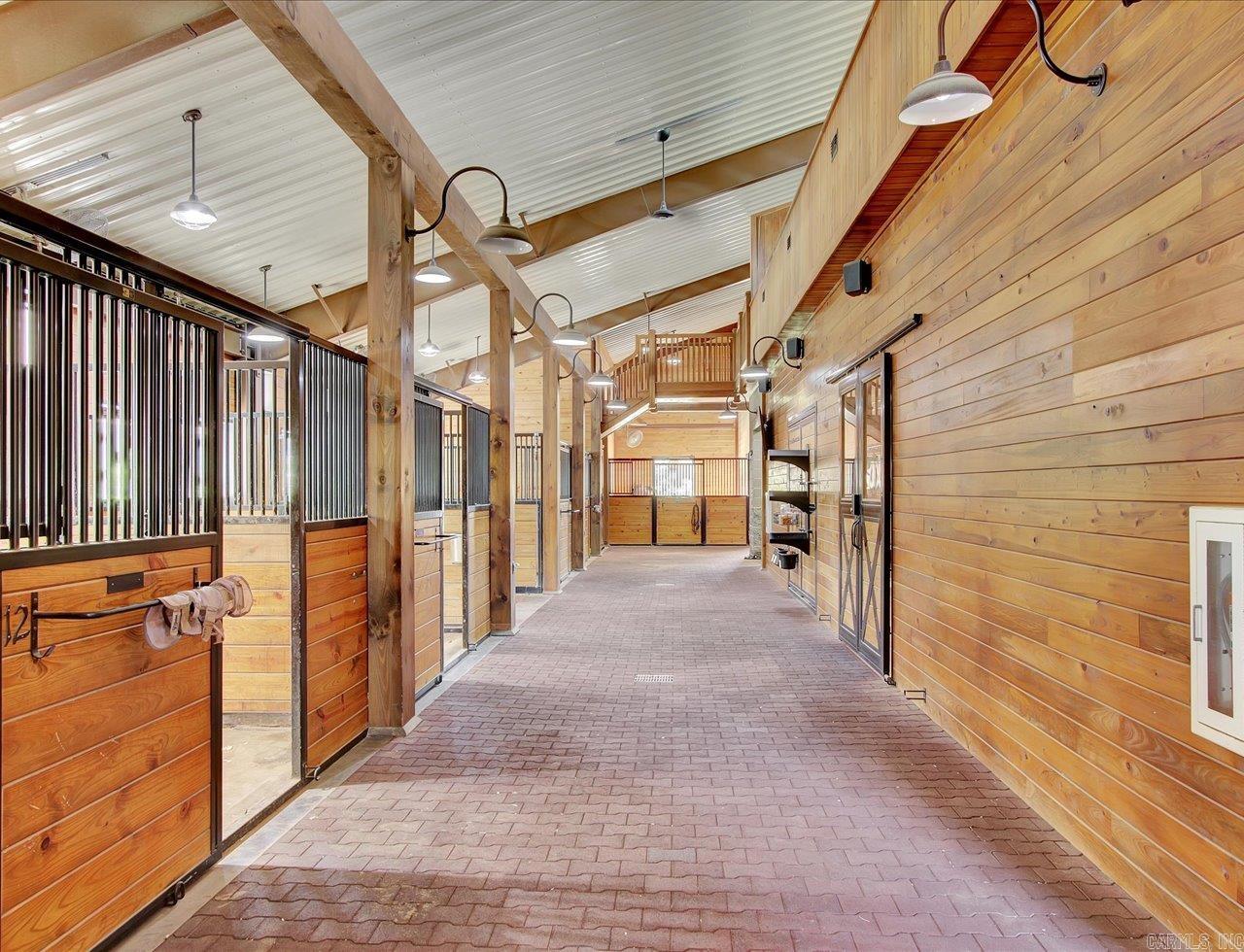 Glenns Crossing - Commercial Sale