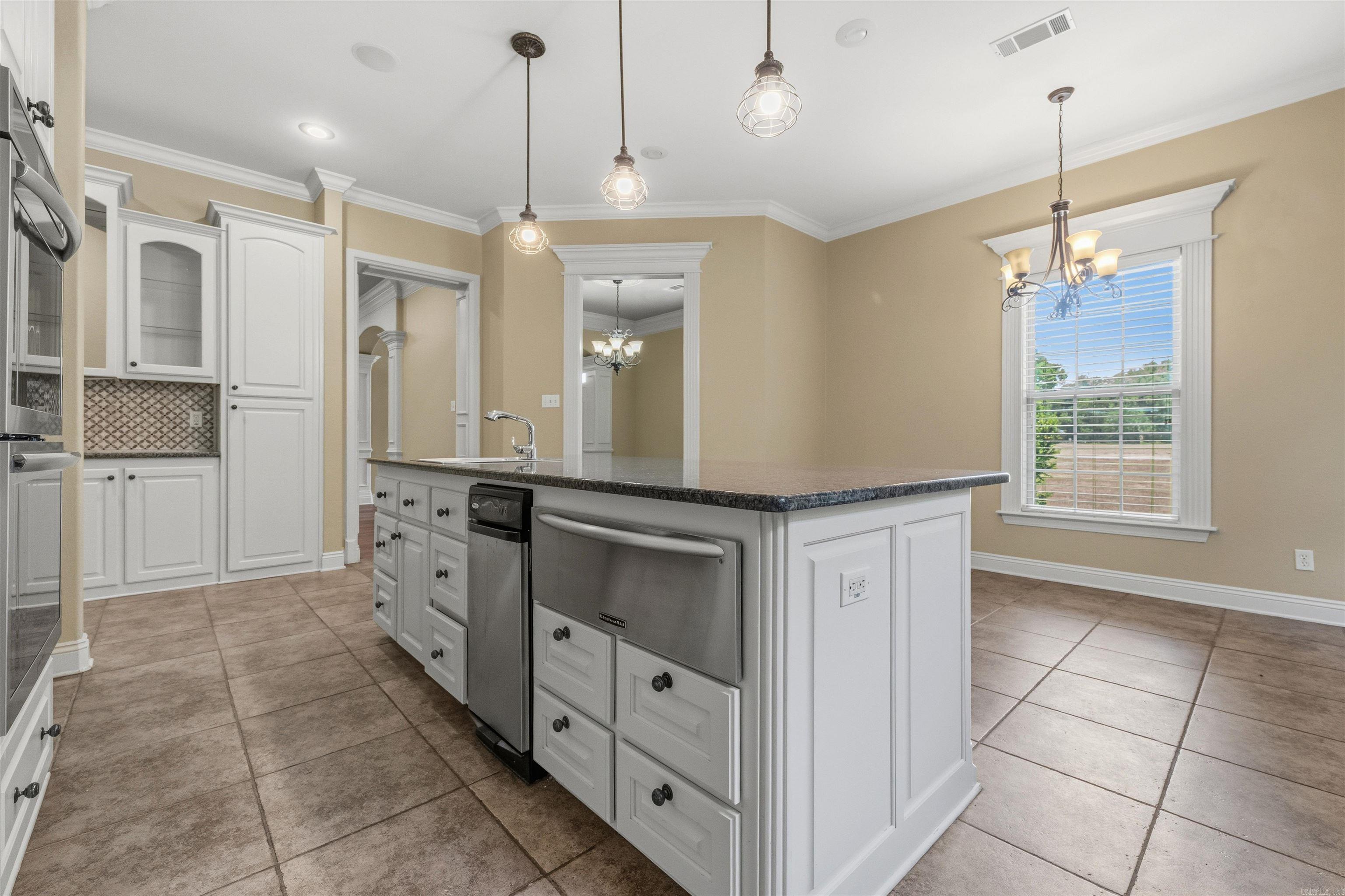 WOODMEADE - Residential