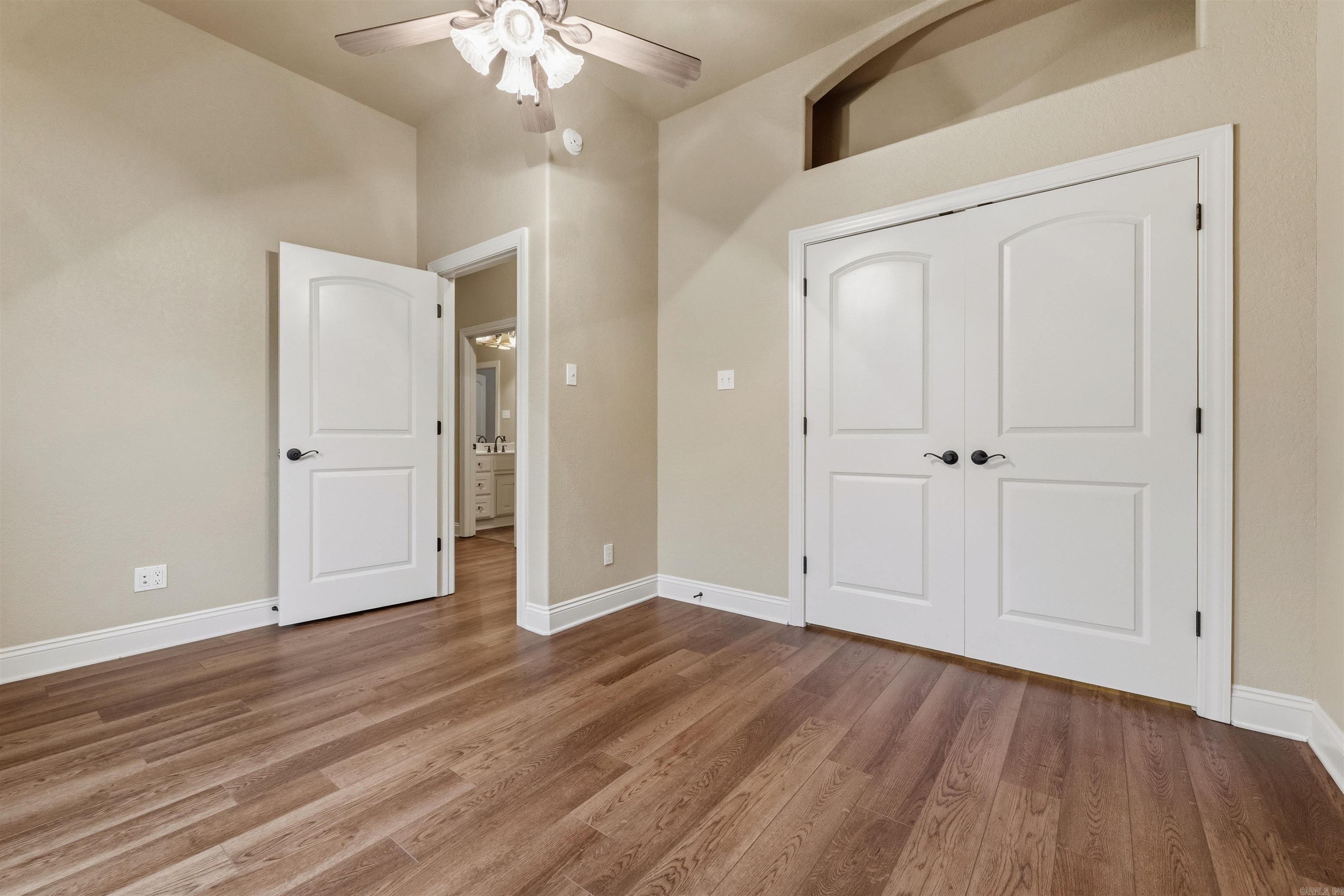 WOODMEADE - Residential