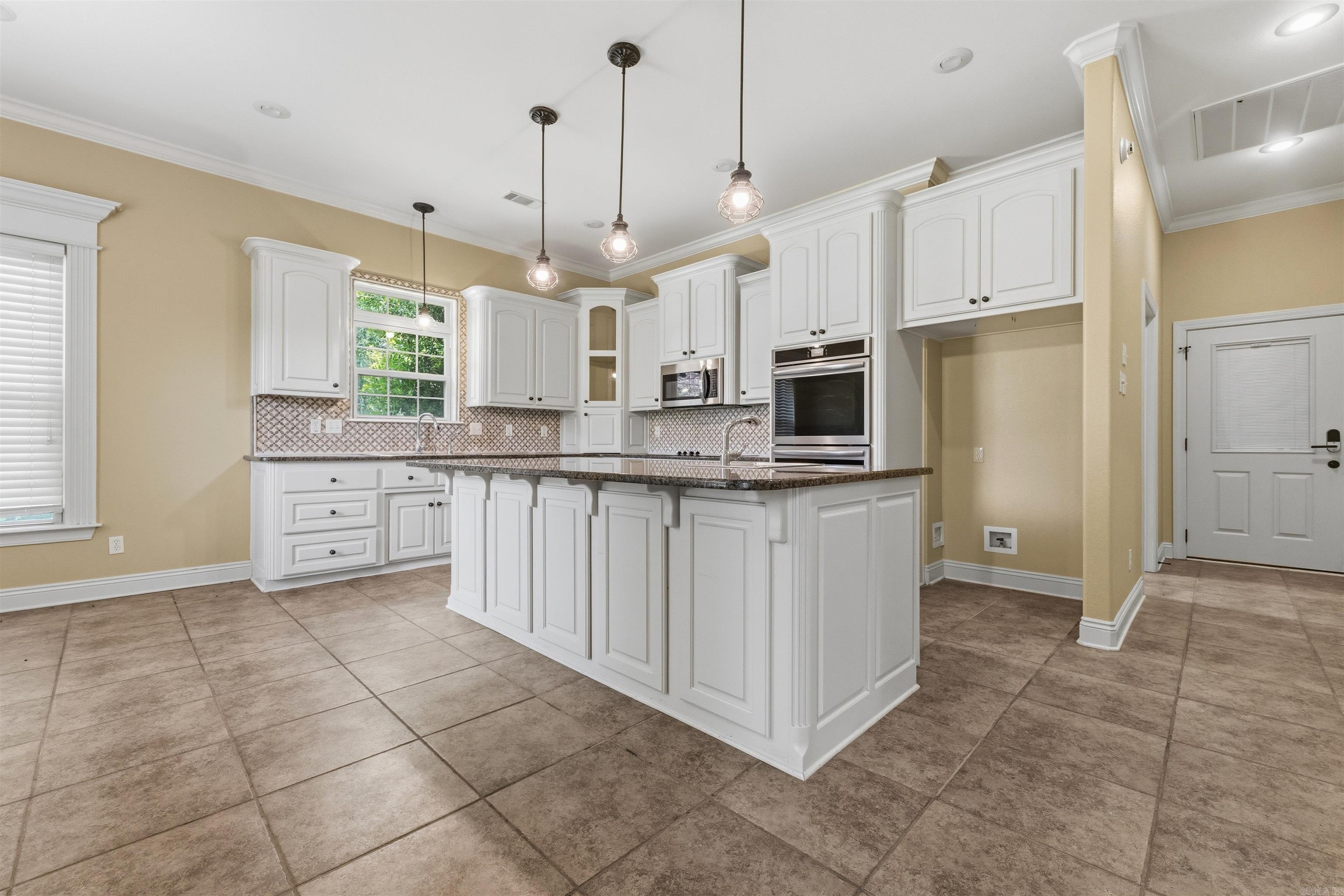 WOODMEADE - Residential