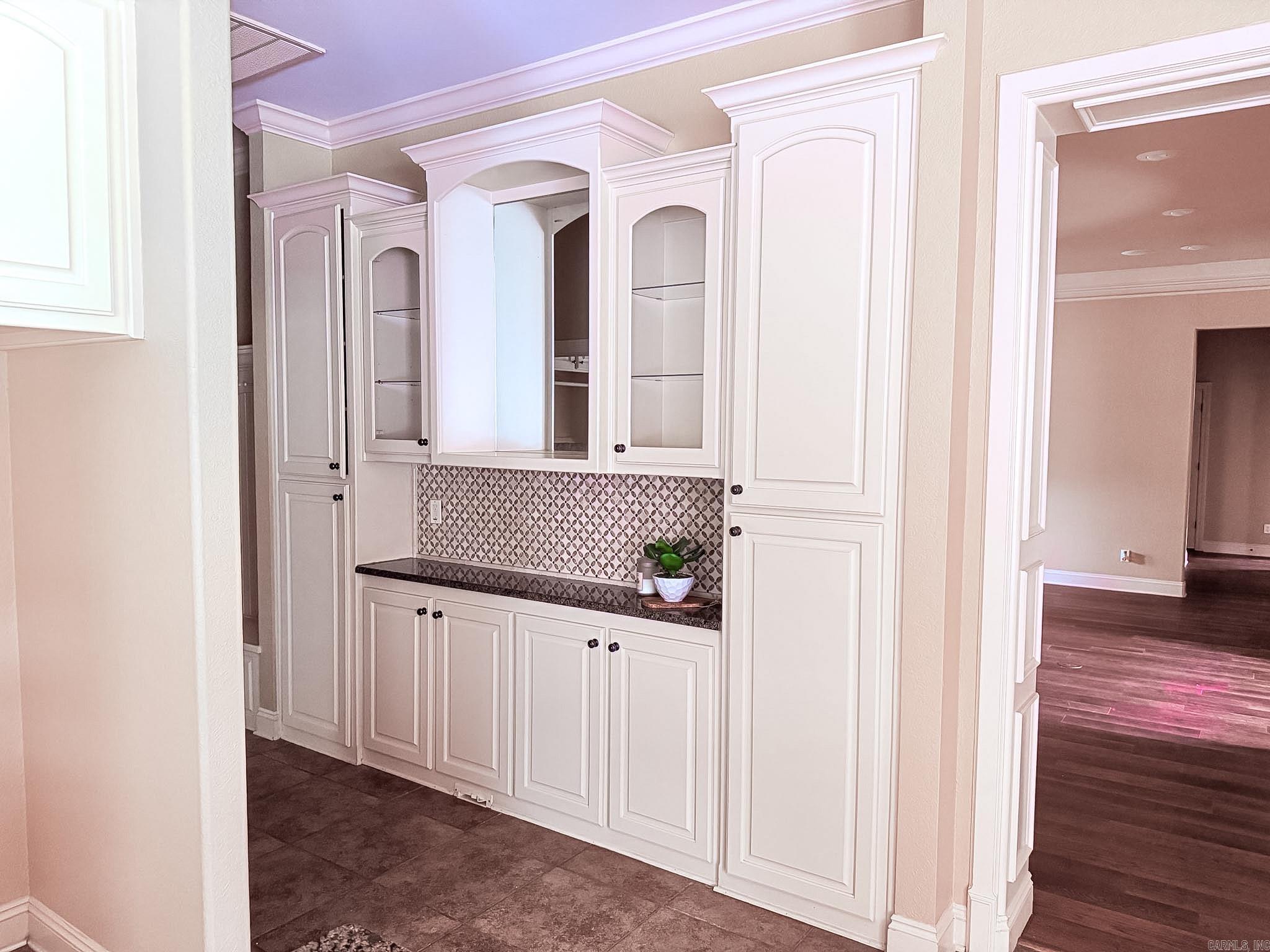 WOODMEADE - Residential