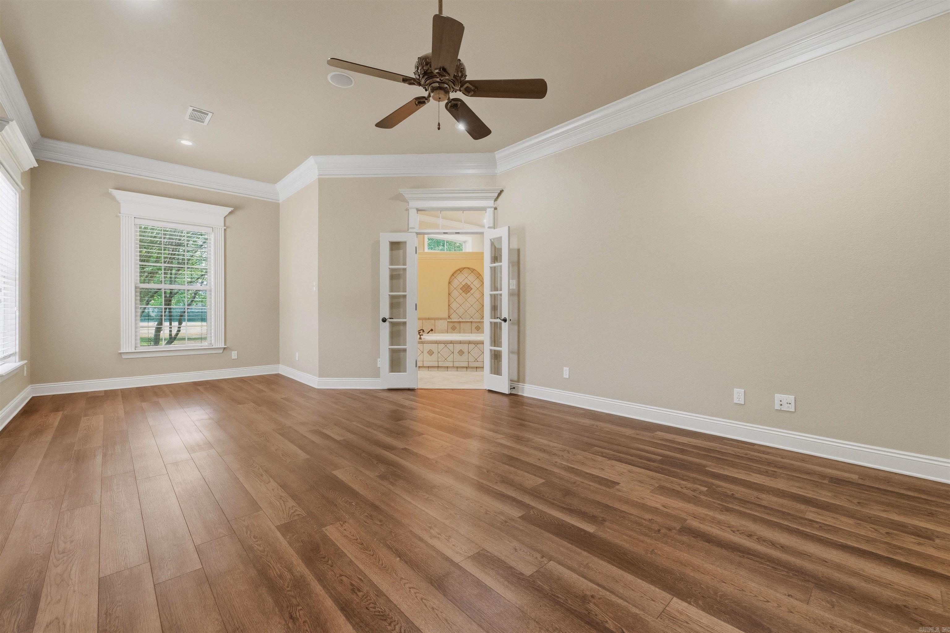 WOODMEADE - Residential