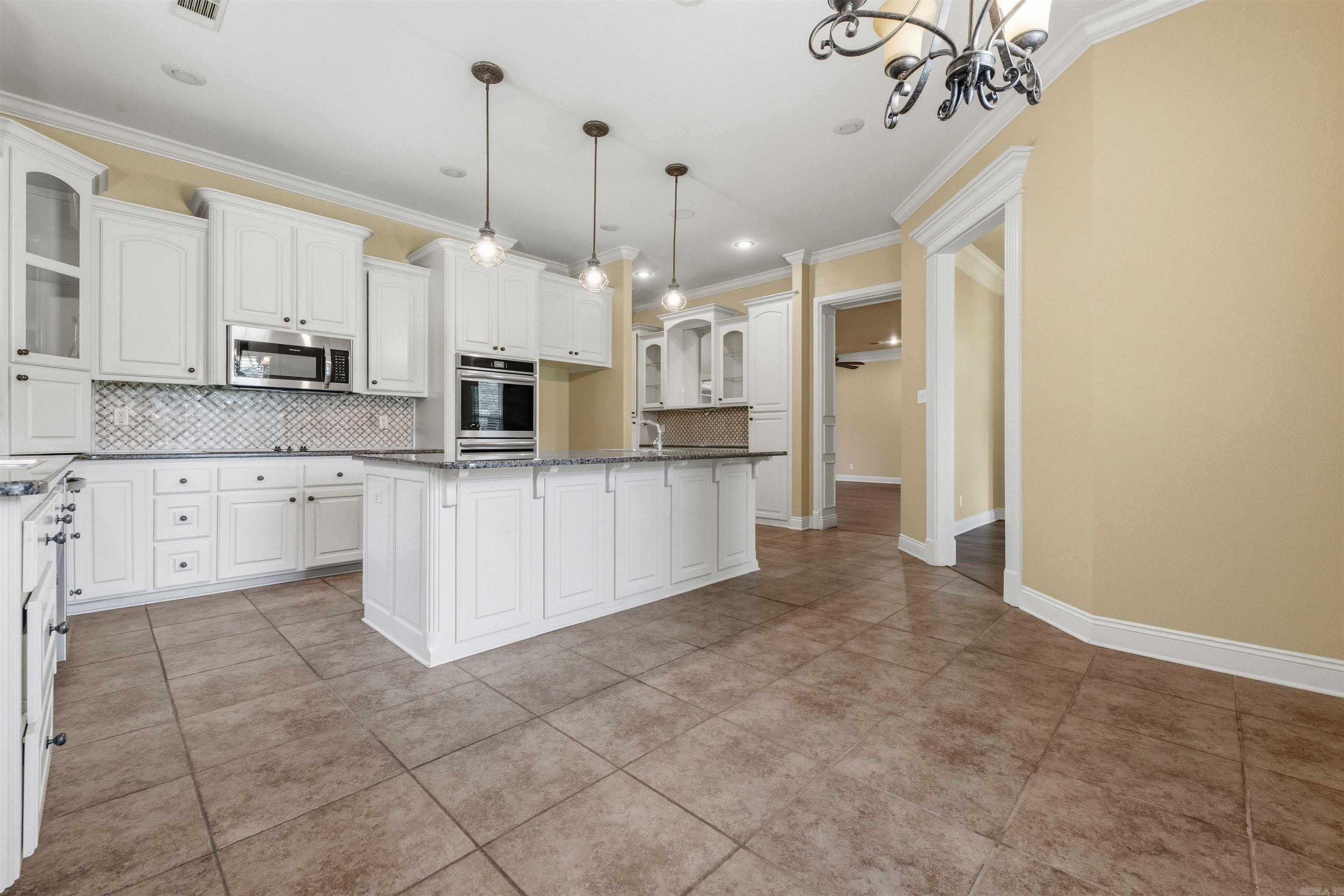 WOODMEADE - Residential