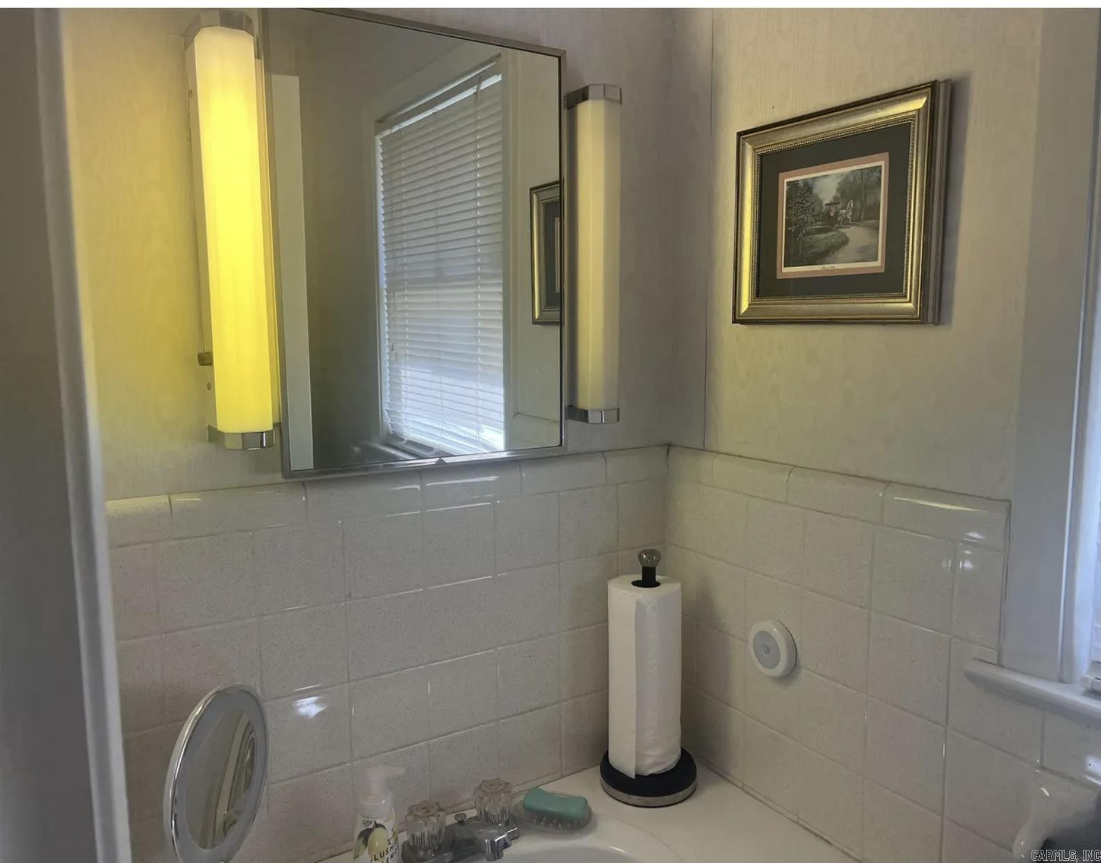 M&B PIGGOTT 2-20-8 - Residential