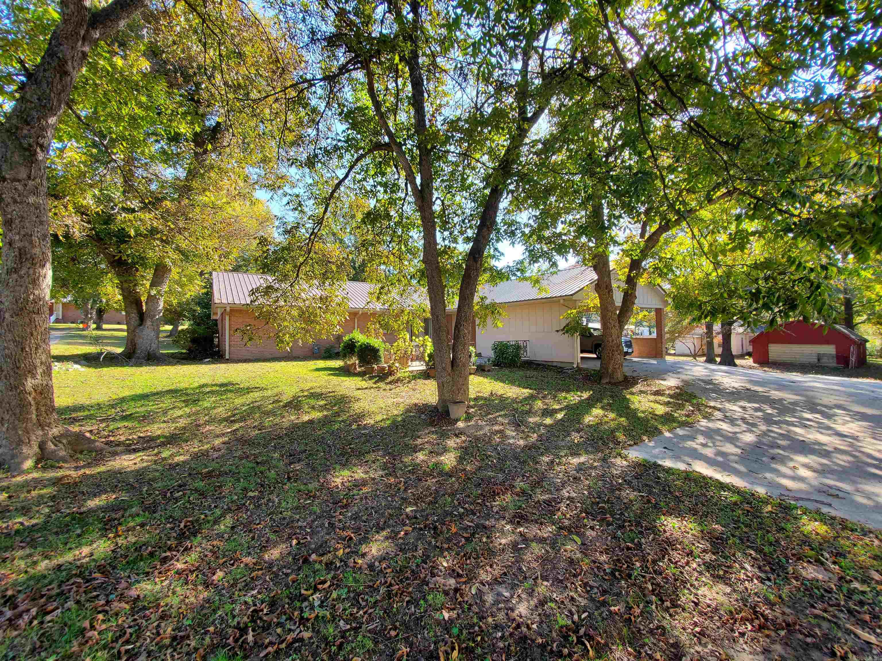 M&B PIGGOTT 2-20-8 - Residential