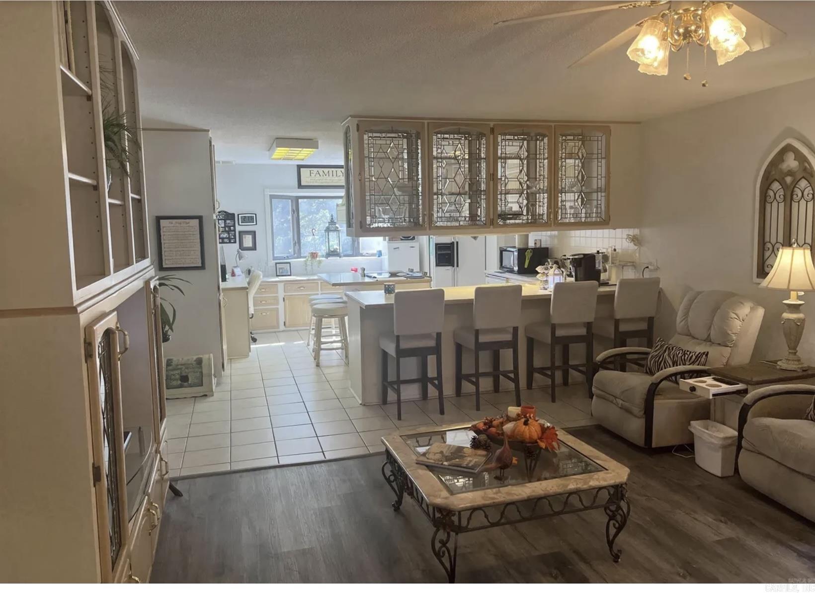 M&B PIGGOTT 2-20-8 - Residential