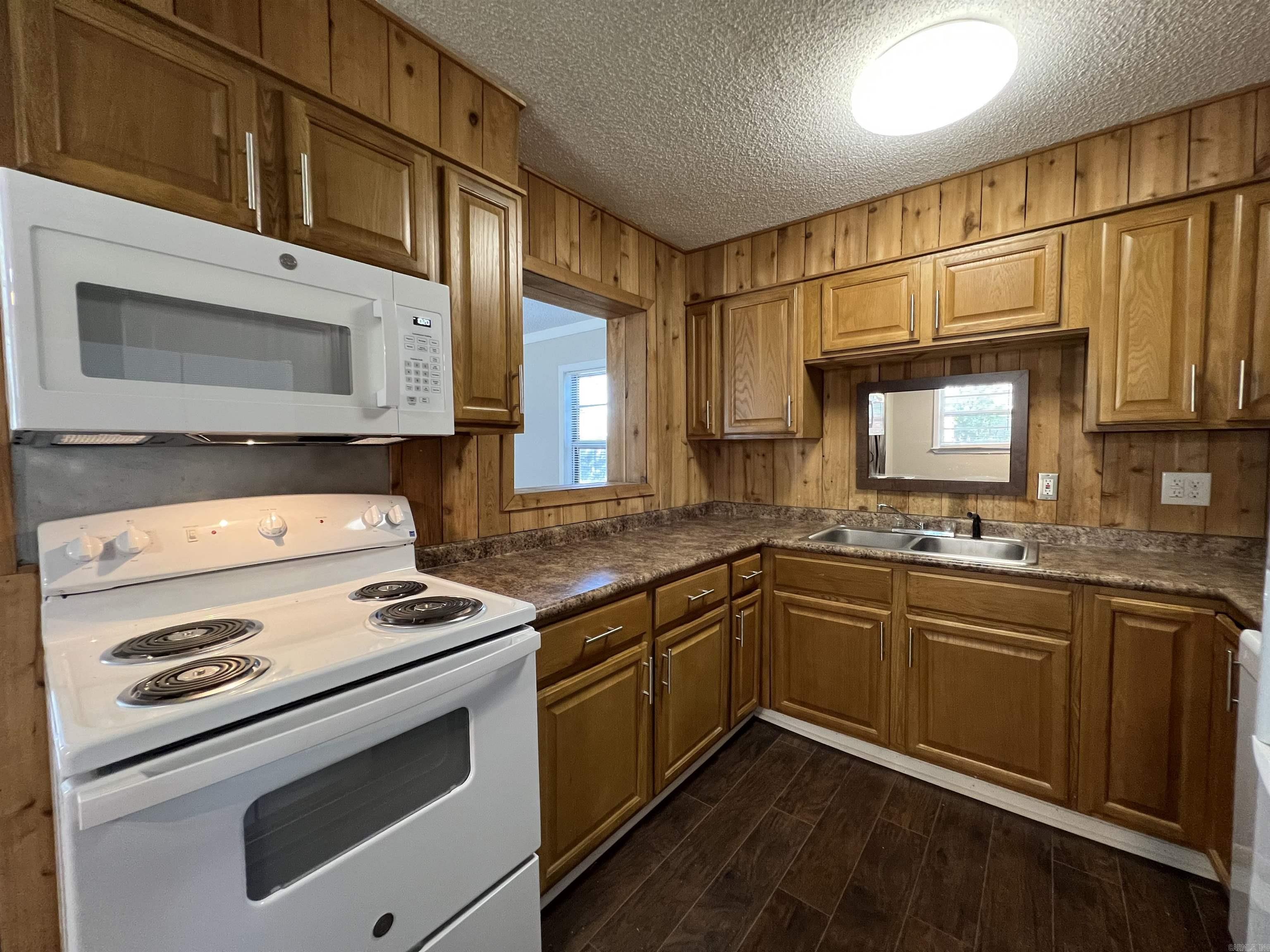 Sims 1st - Residential