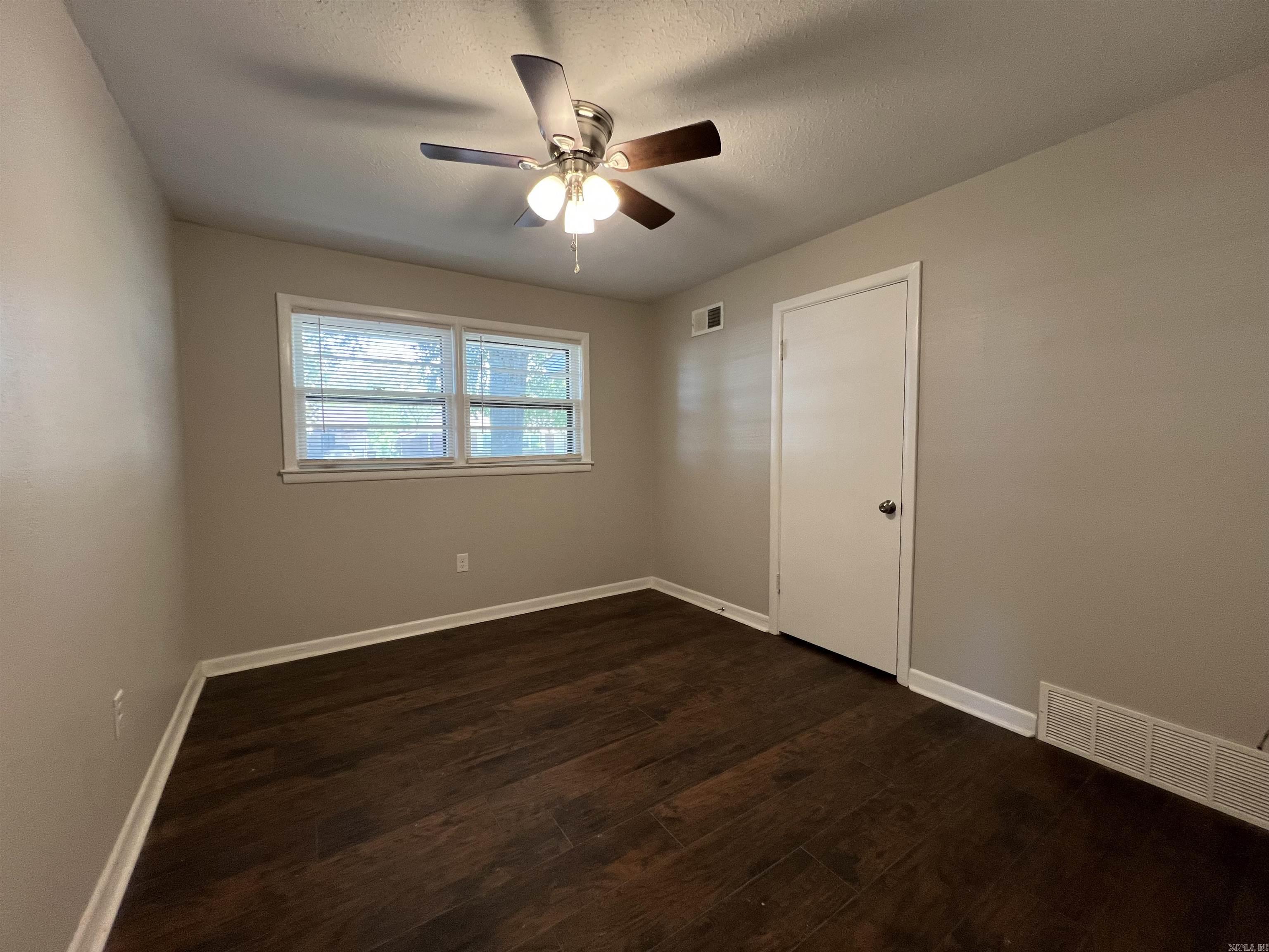 Sims 1st - Residential