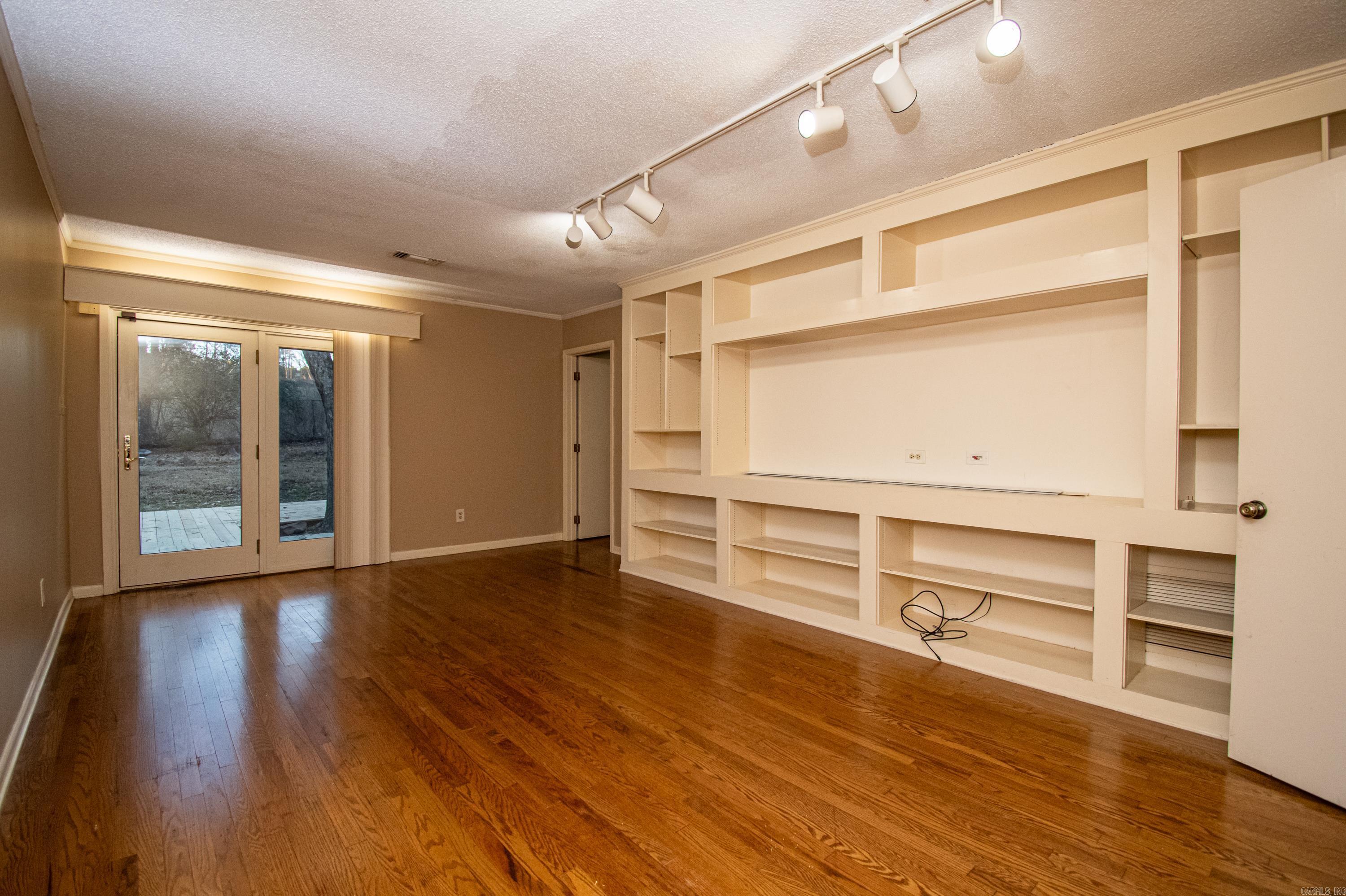 Mill Creek - Residential