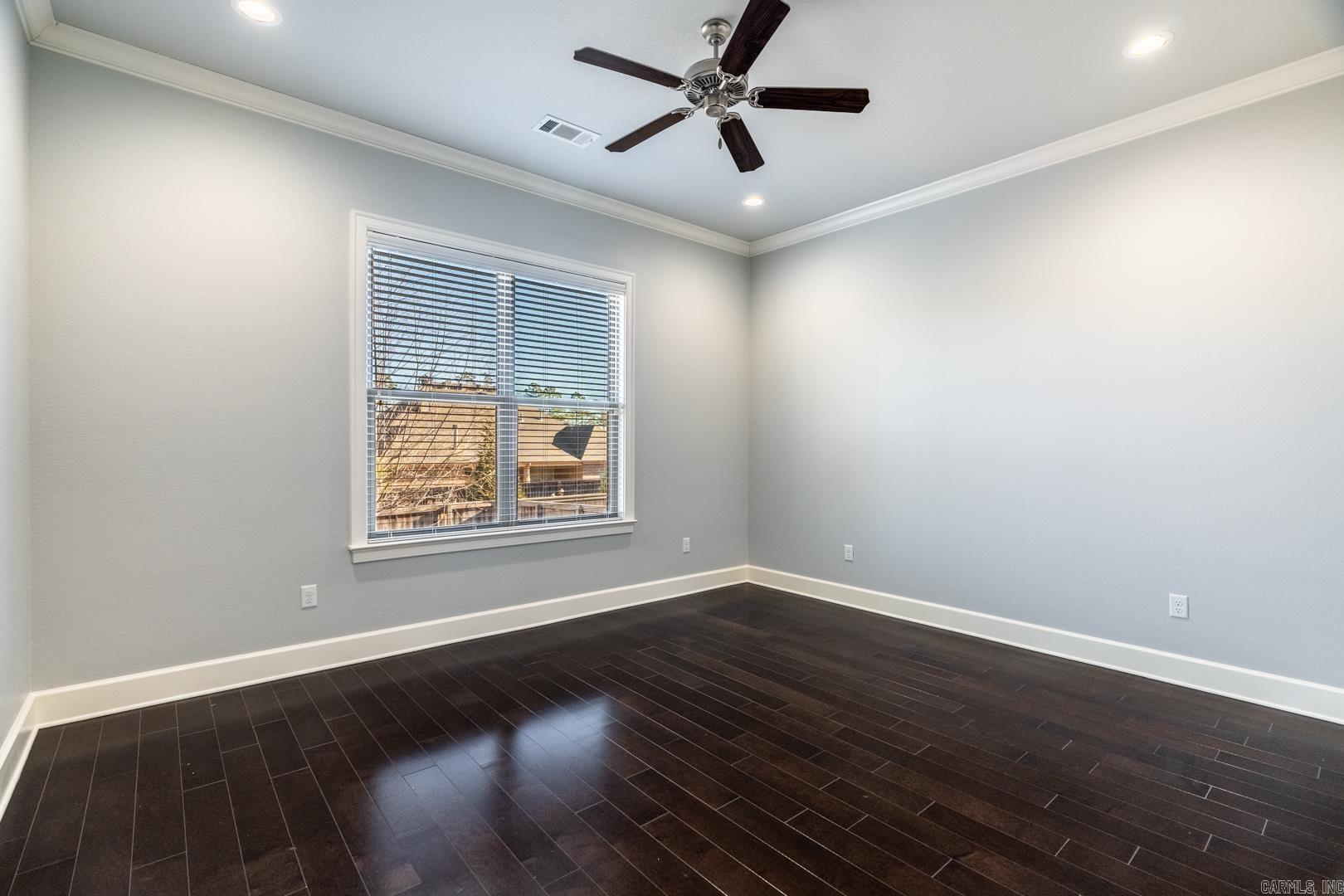 CHENAL VALLEY "ENSBURY PLACE" - Residential