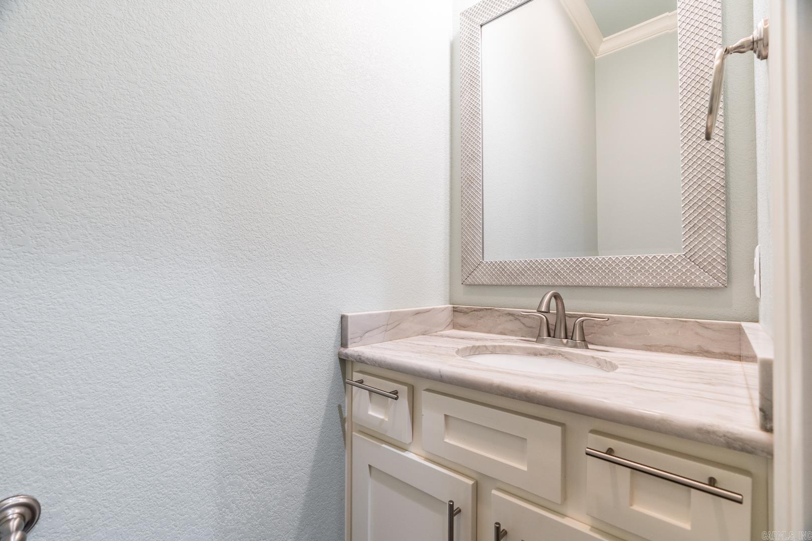 CHENAL VALLEY "ENSBURY PLACE" - Residential