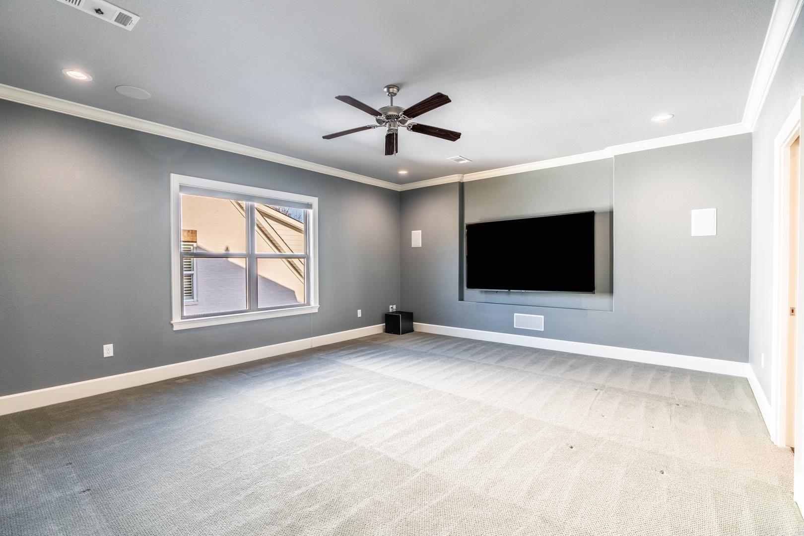 CHENAL VALLEY "ENSBURY PLACE" - Residential