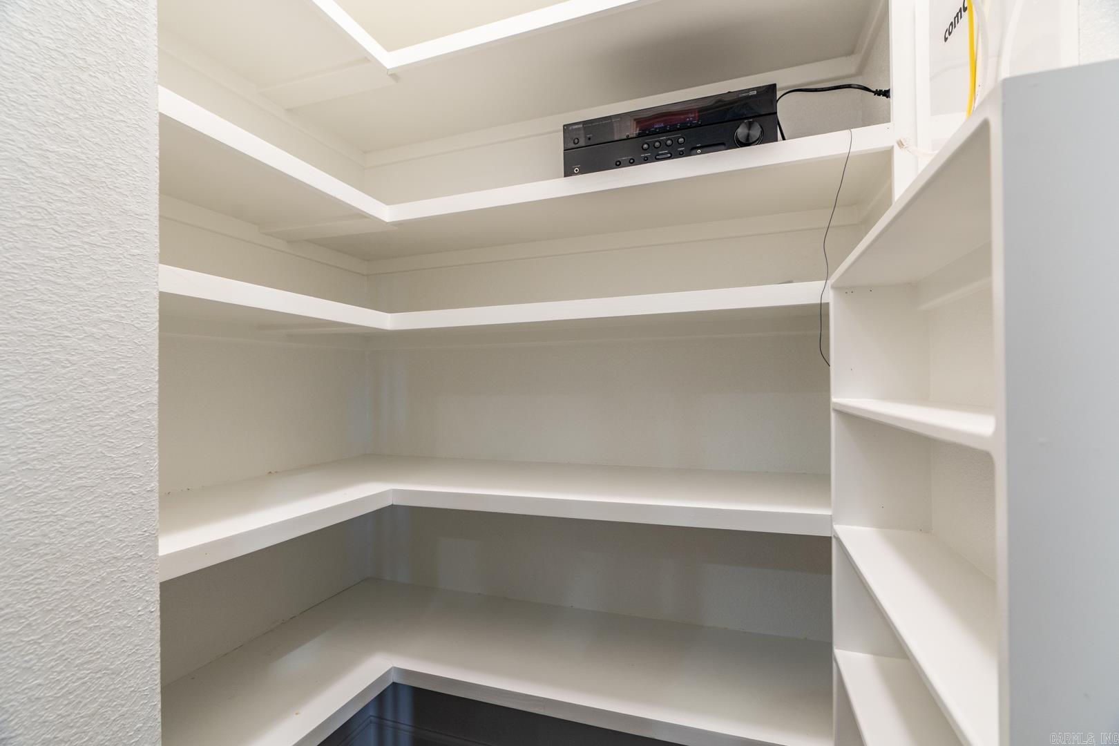 CHENAL VALLEY "ENSBURY PLACE" - Residential