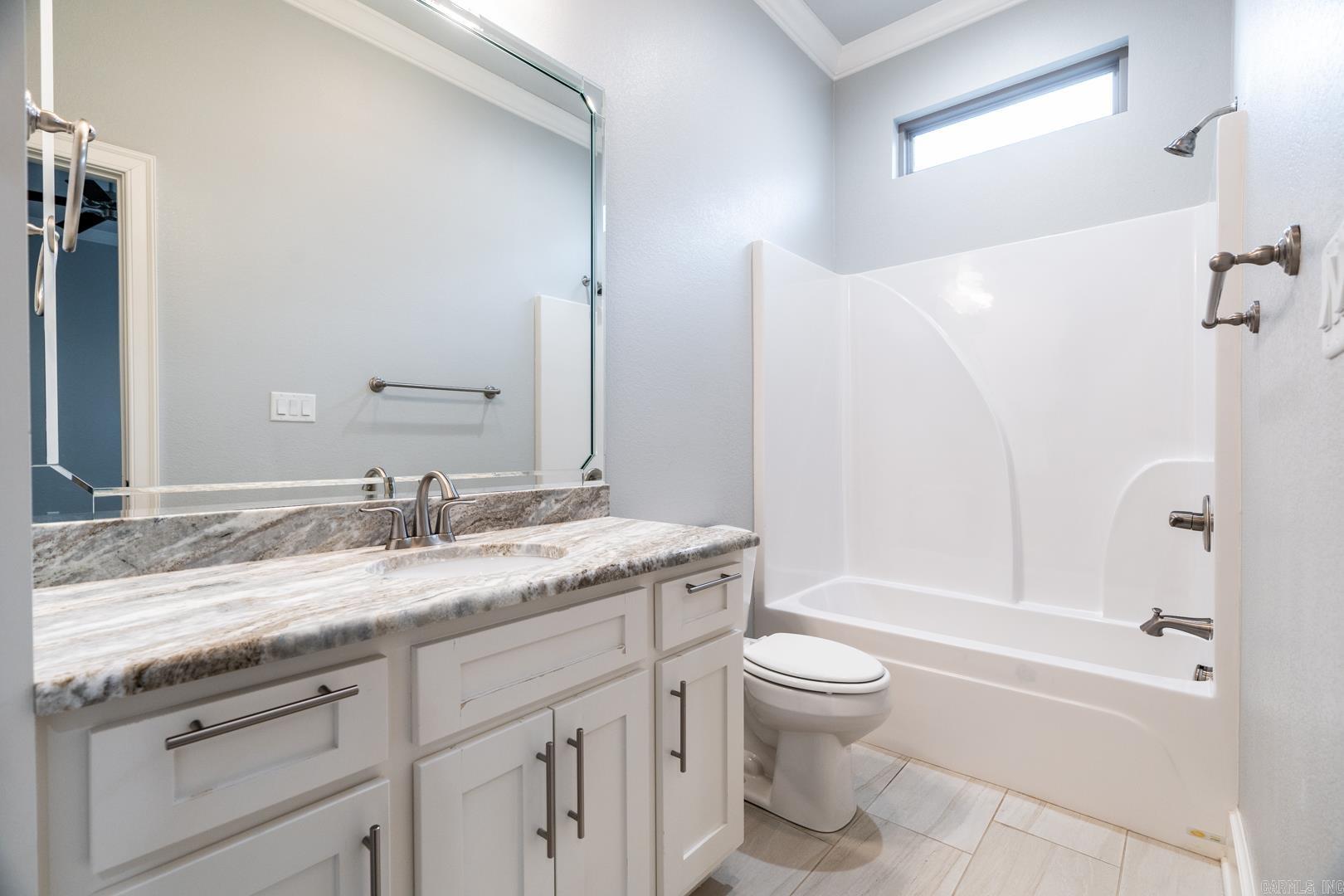 CHENAL VALLEY "ENSBURY PLACE" - Residential