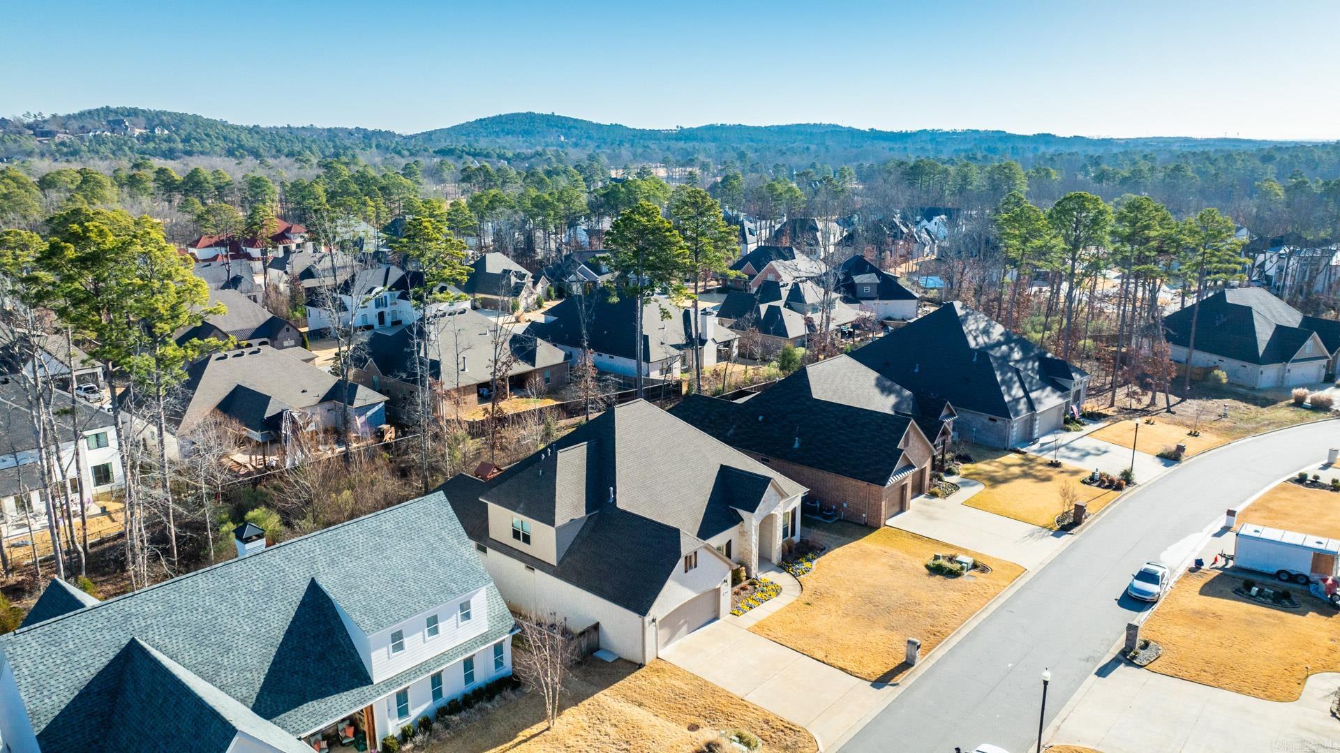 CHENAL VALLEY "ENSBURY PLACE" - Residential