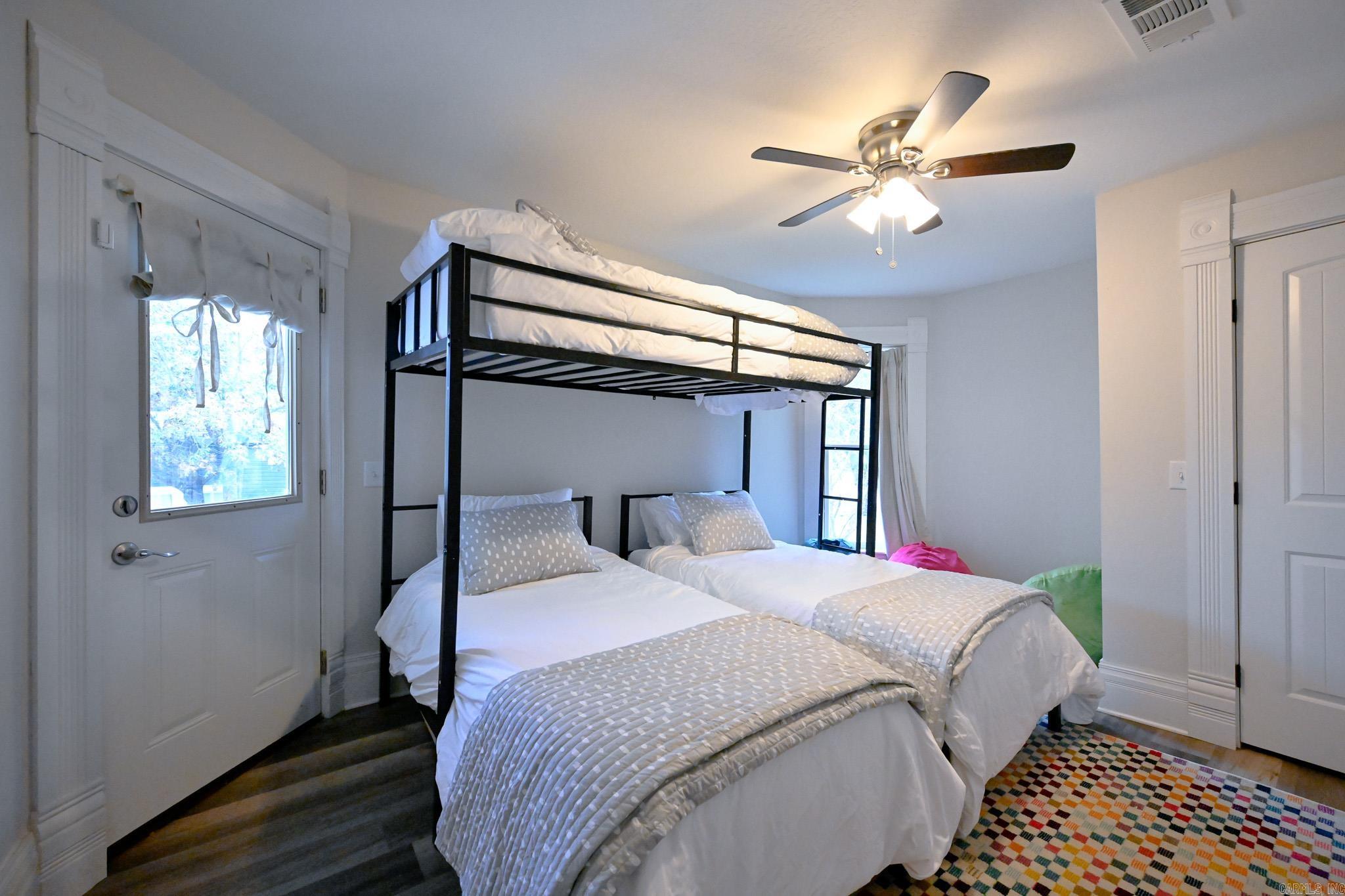 MENA ORIGINAL - Residential