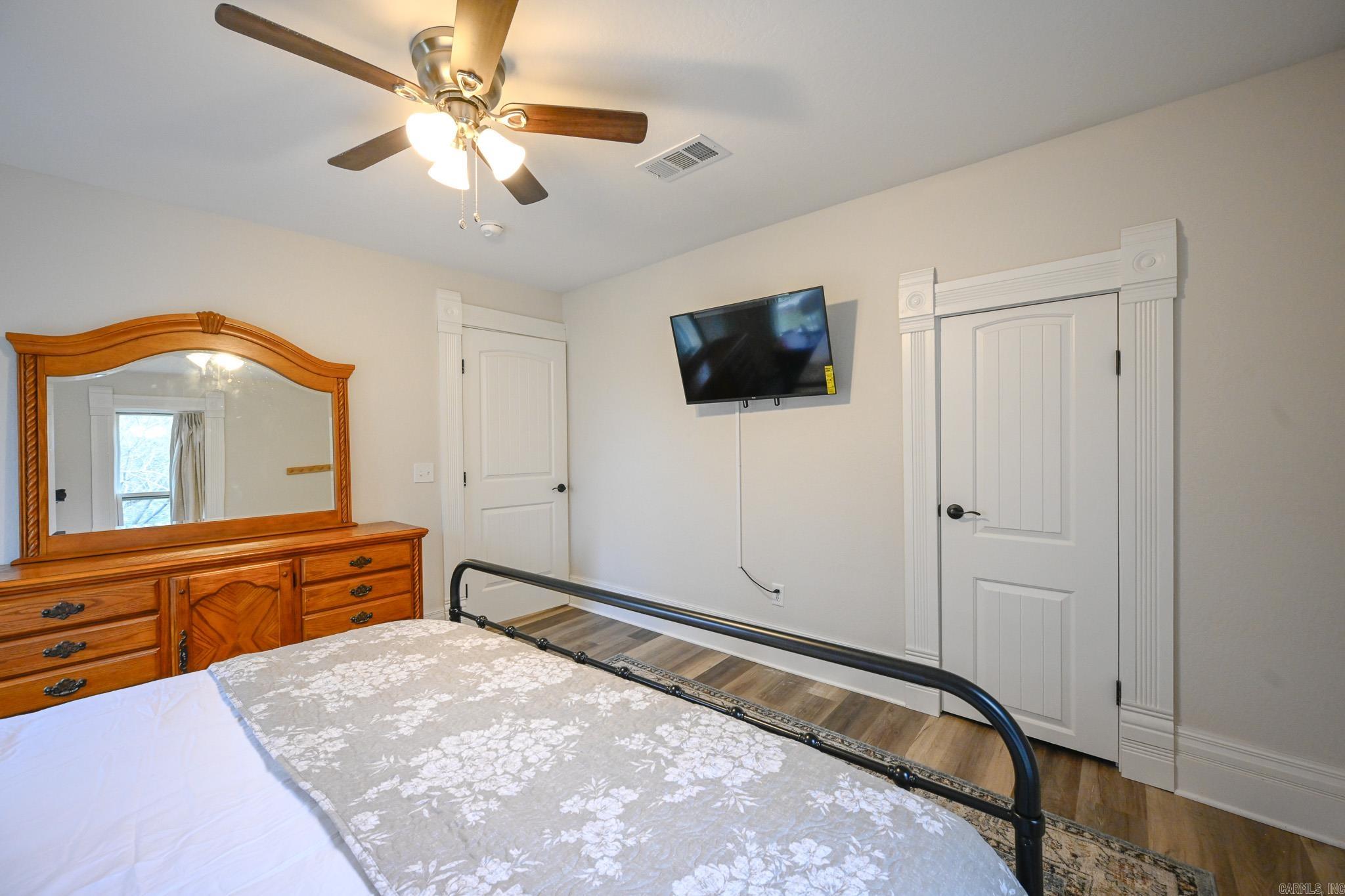 MENA ORIGINAL - Residential