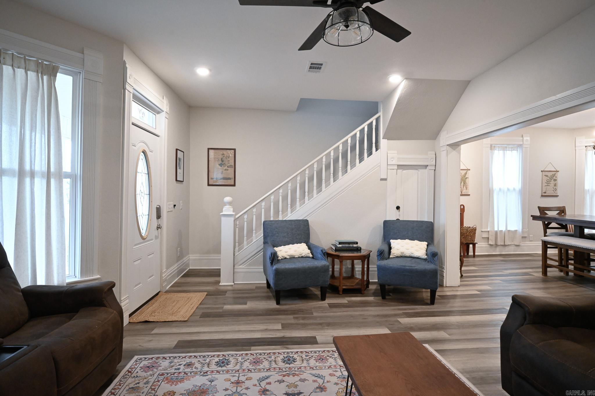 MENA ORIGINAL - Residential