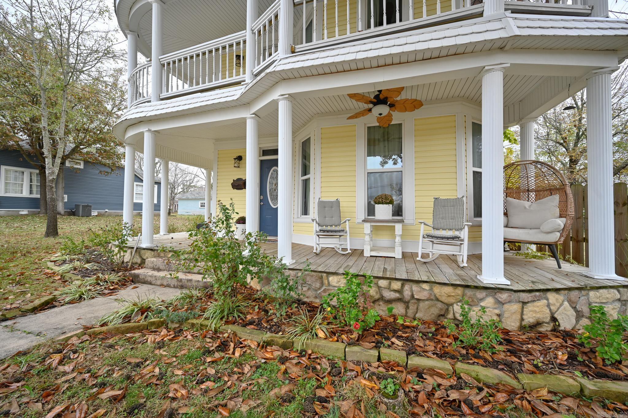 MENA ORIGINAL - Residential