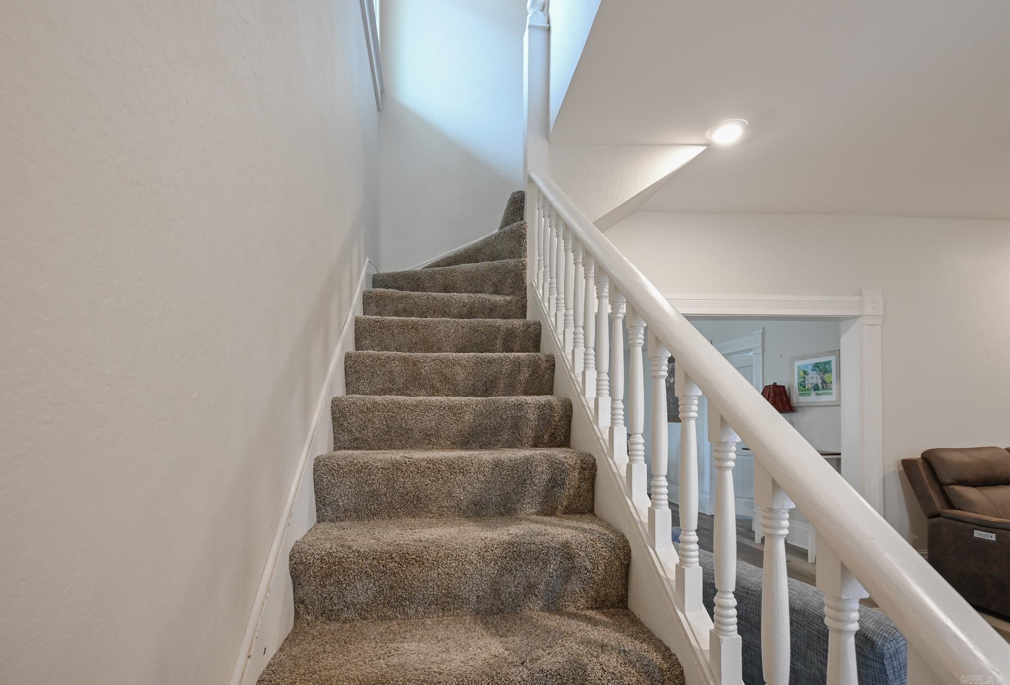 MENA ORIGINAL - Residential