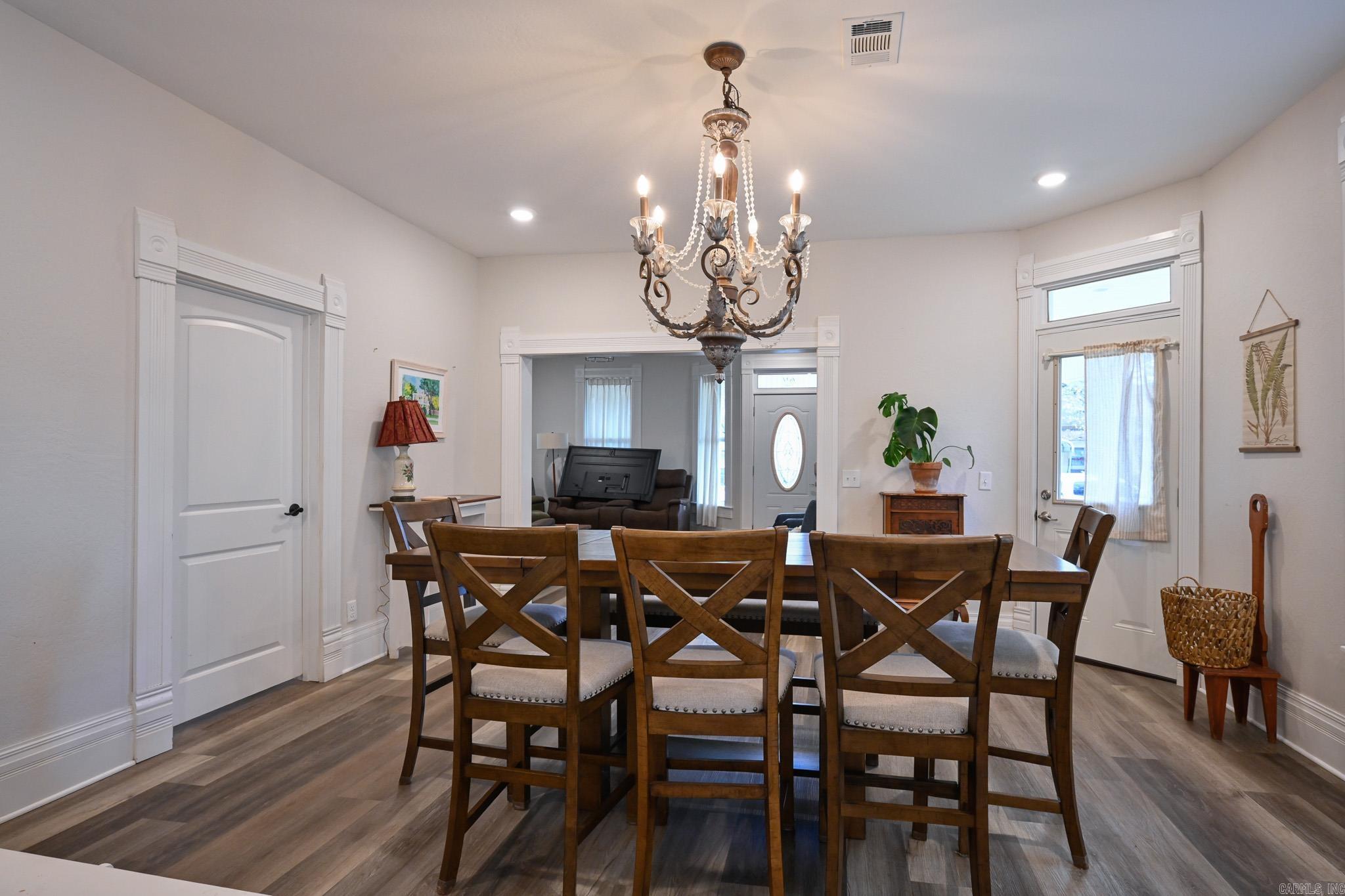 MENA ORIGINAL - Residential